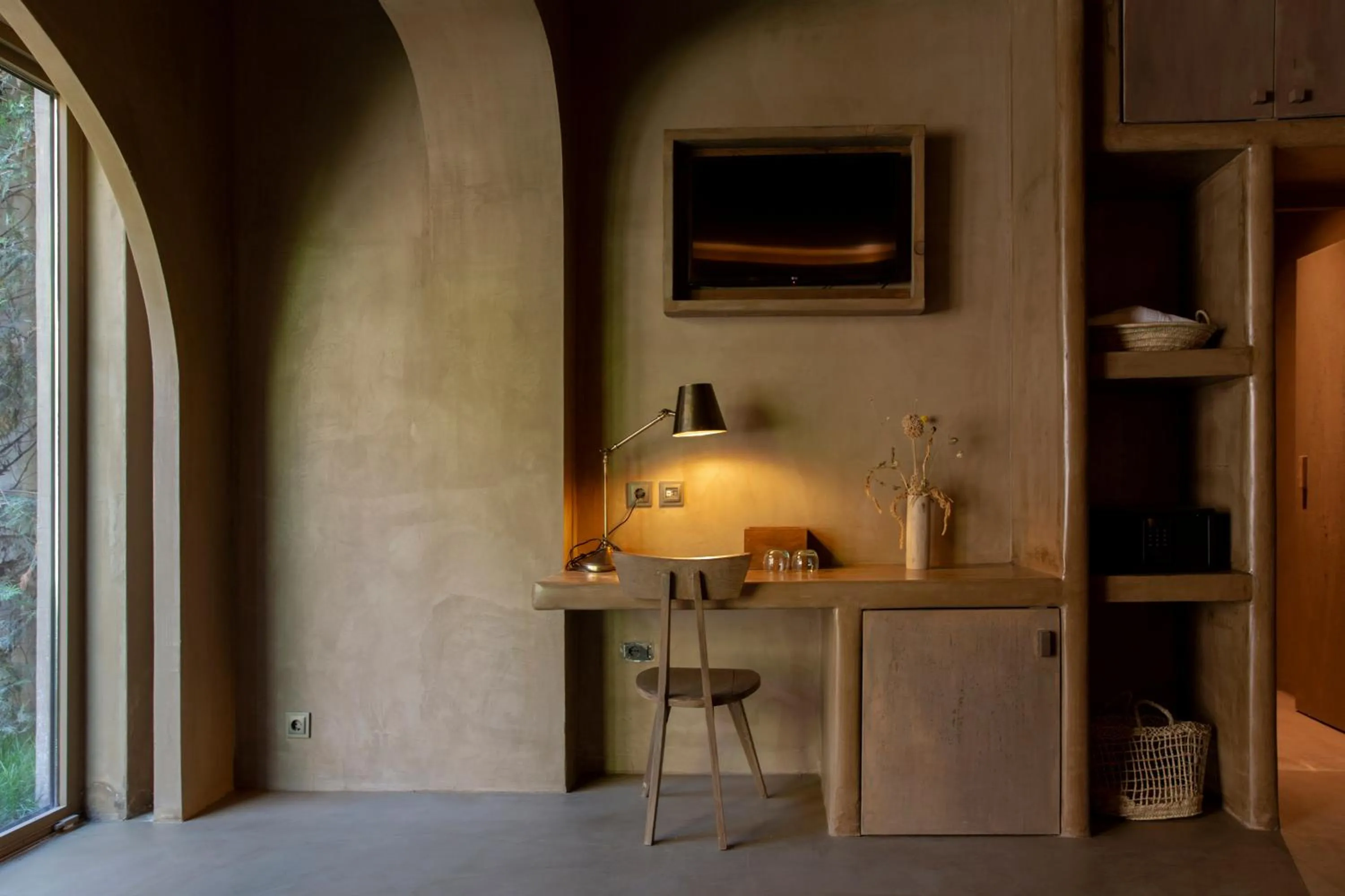 TV and multimedia in Life Gallery Hotel & Spa