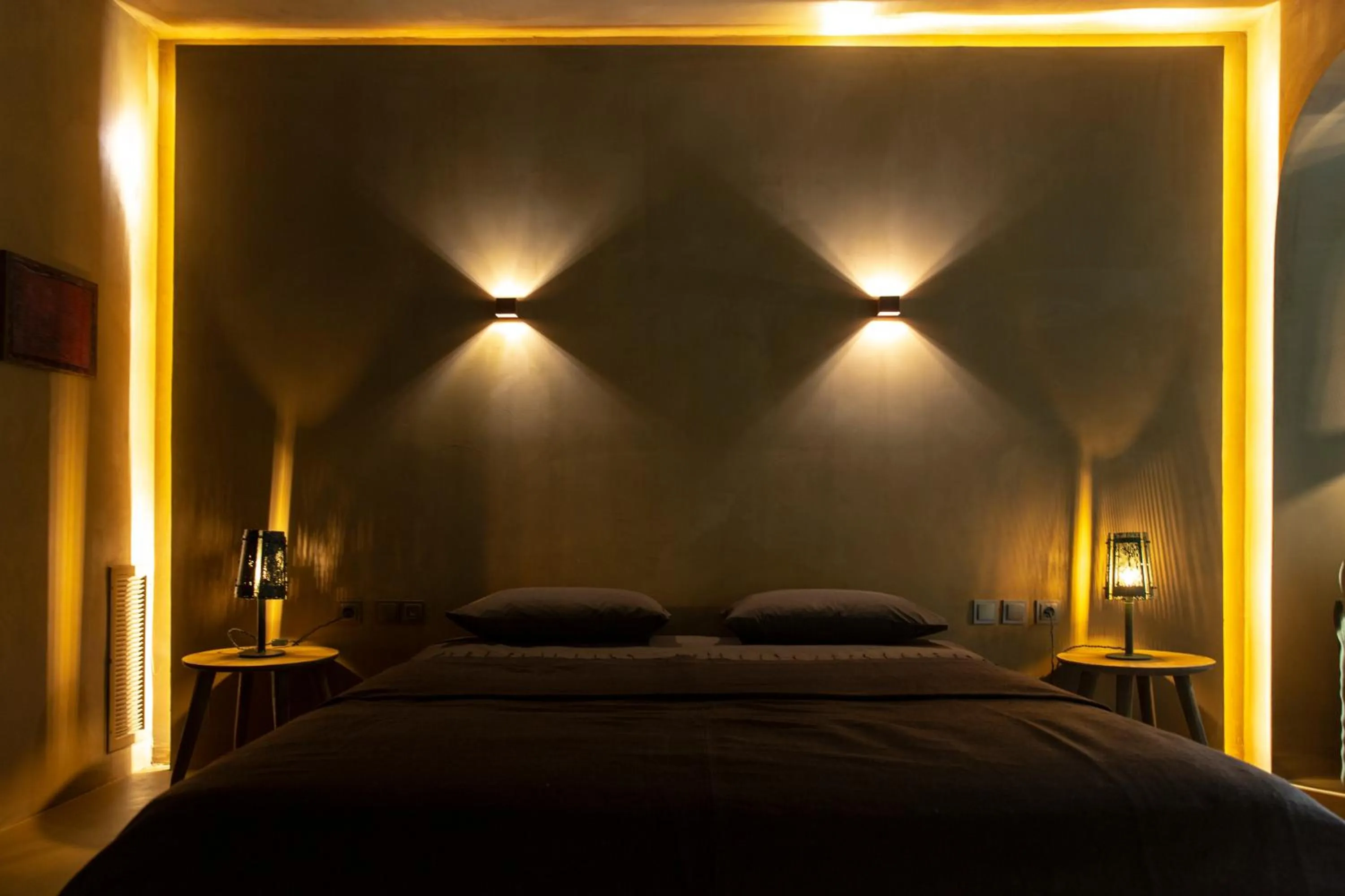 Bed in Life Gallery Hotel & Spa