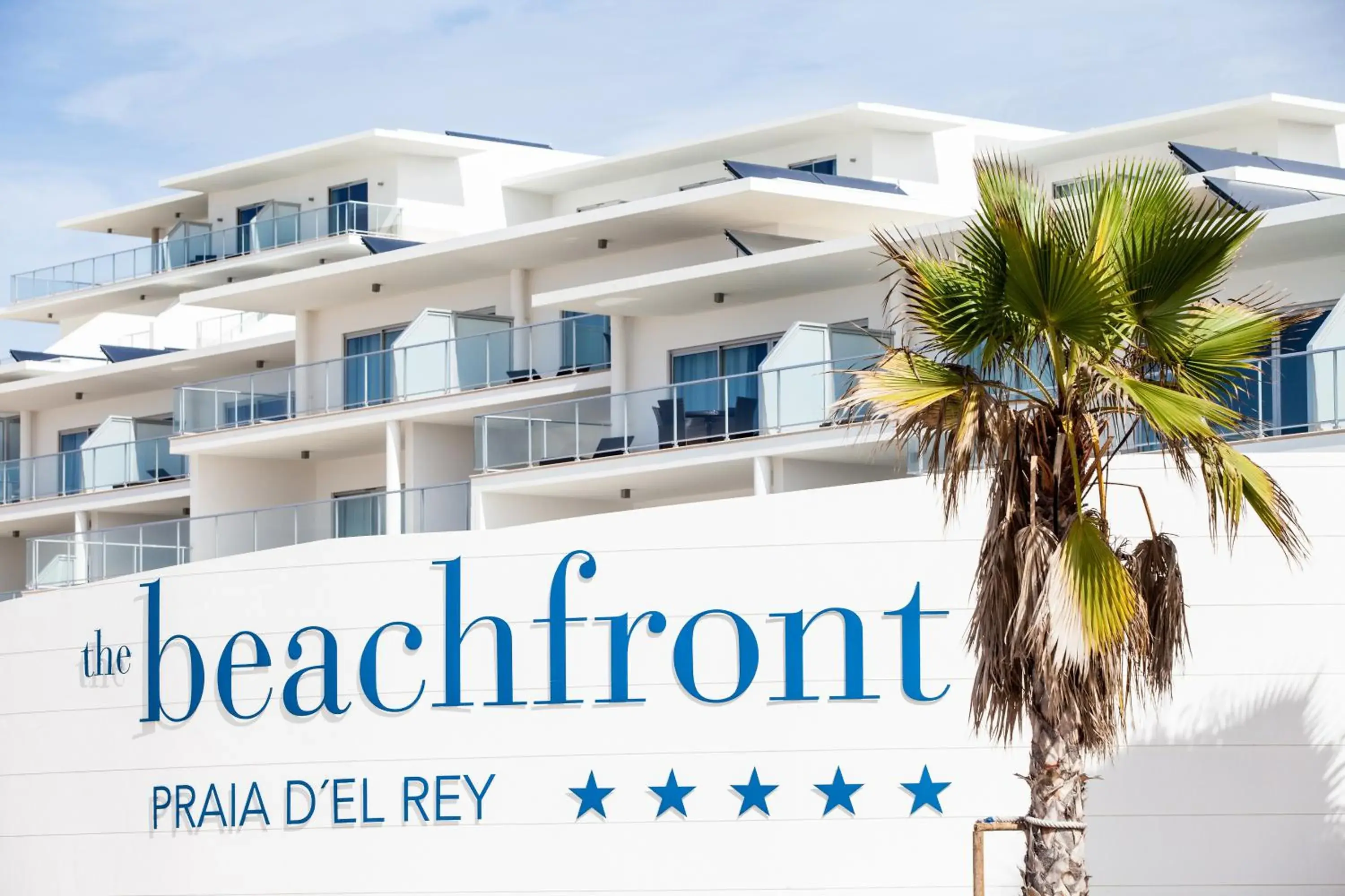 Property building in The Beachfront - Praia D'El Rey Golf & Beach Resort Property building in The Beachfront - Praia D'El Rey Golf & Beach Resort