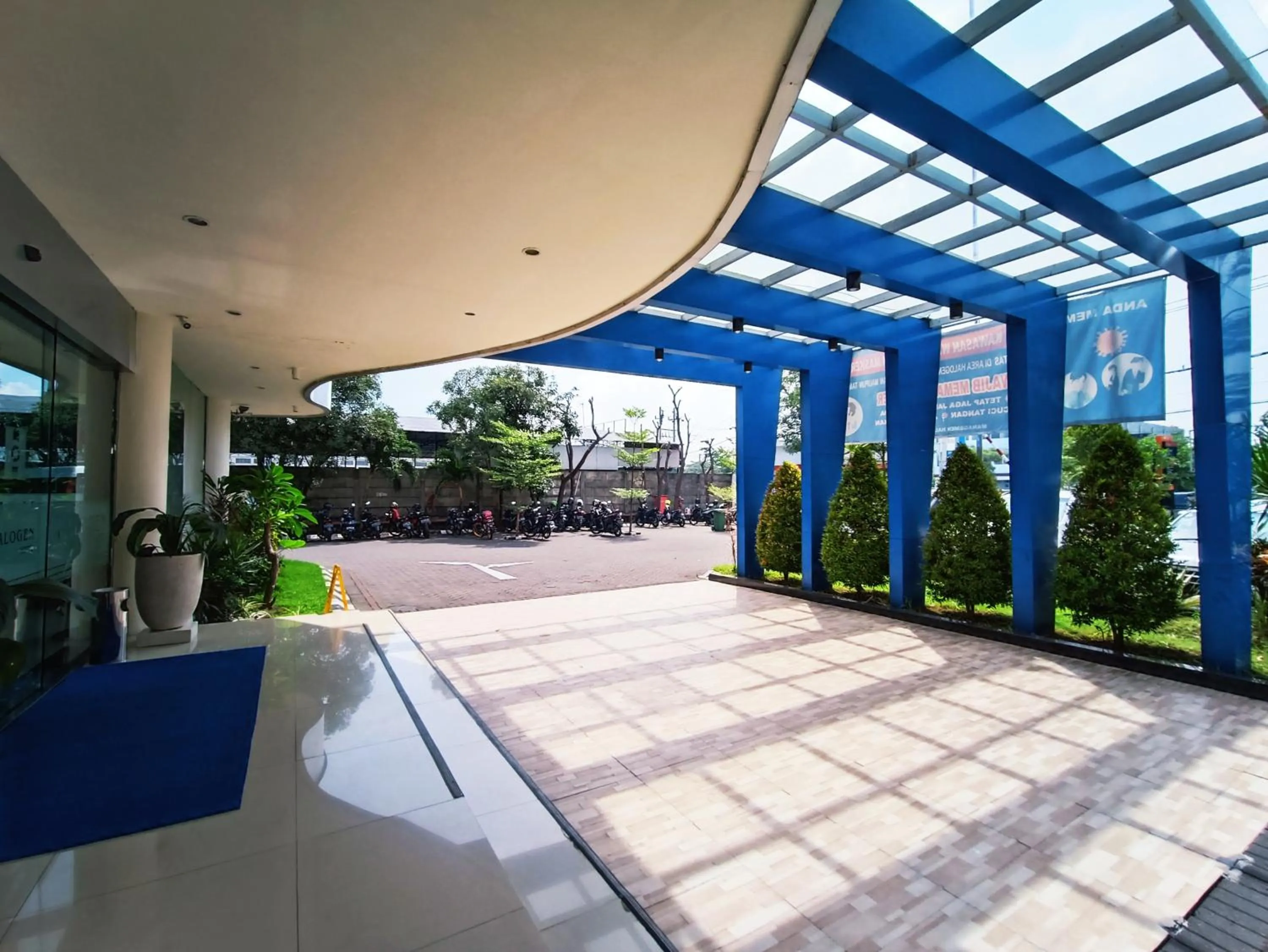 Halogen Hotel Airport Surabaya