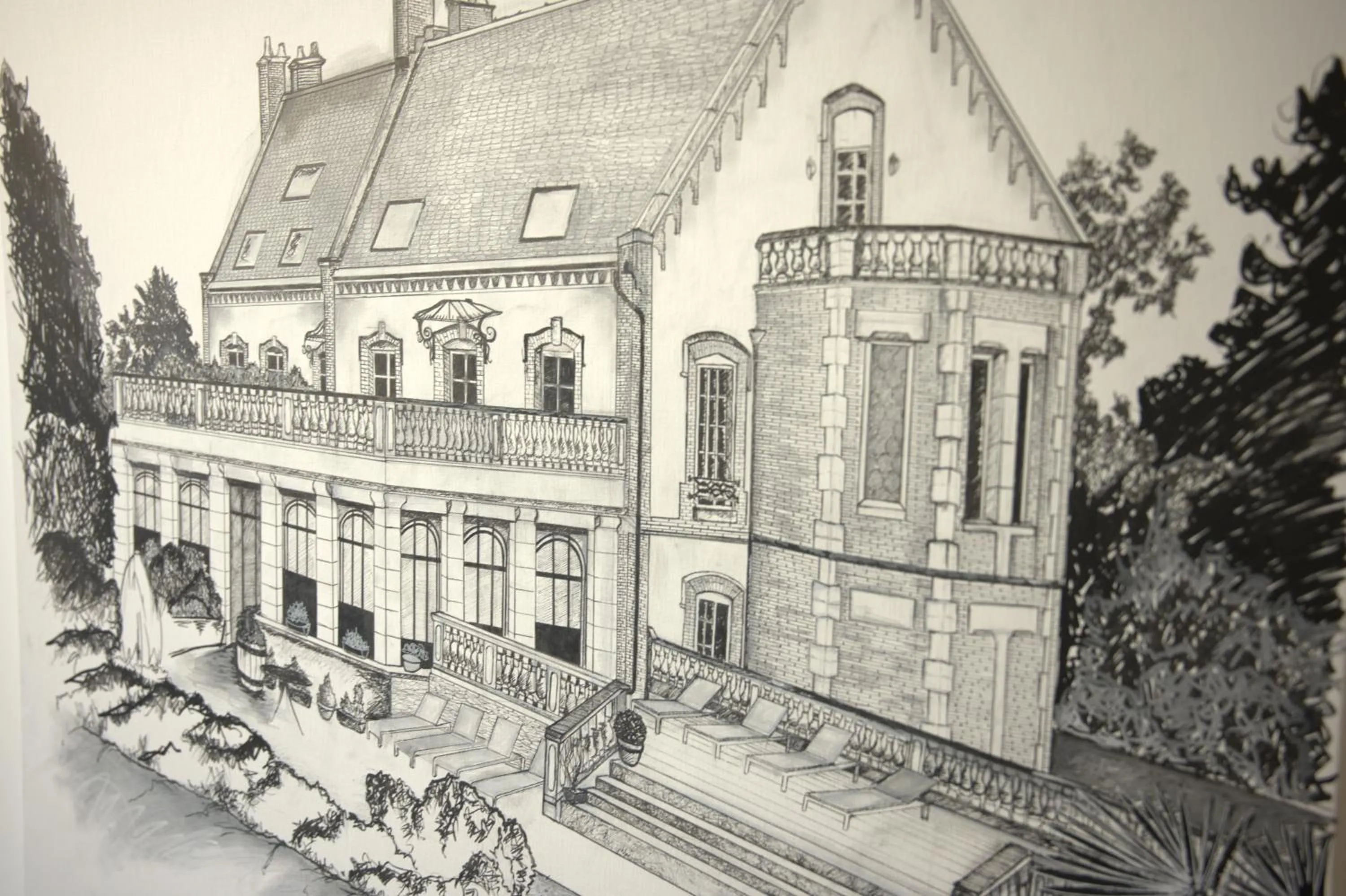 Property building in Hôtel La Villa Eugene