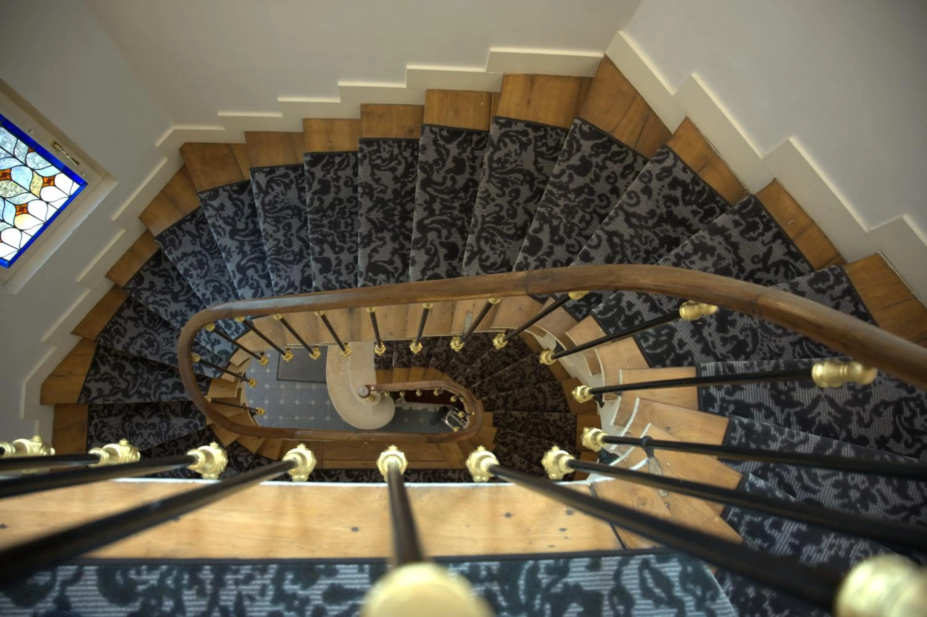 Property building in Hôtel La Villa Eugene