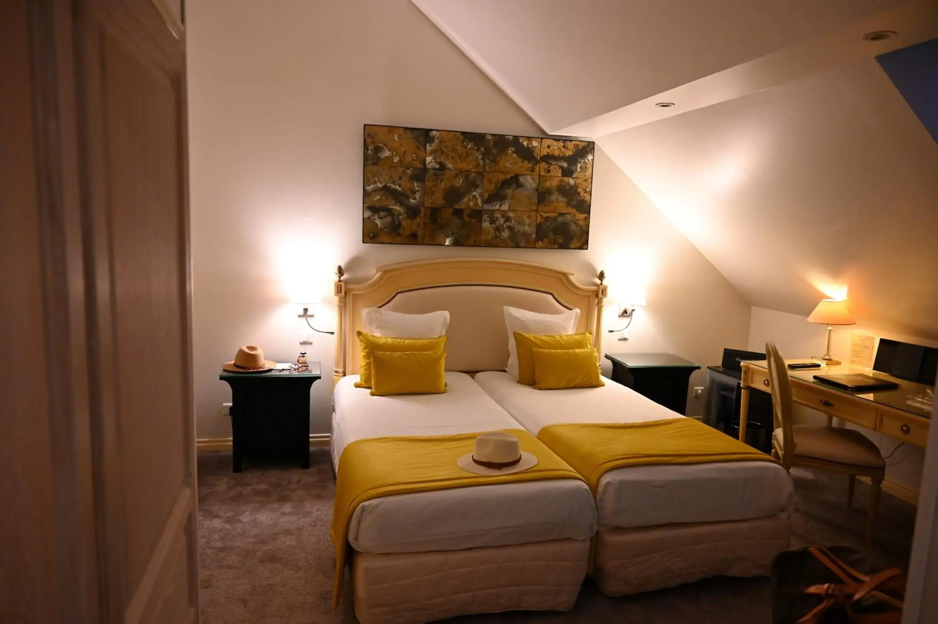 Standard Double Room in Hôtel La Villa Eugene Standard Double Room in Hôtel La Villa Eugene