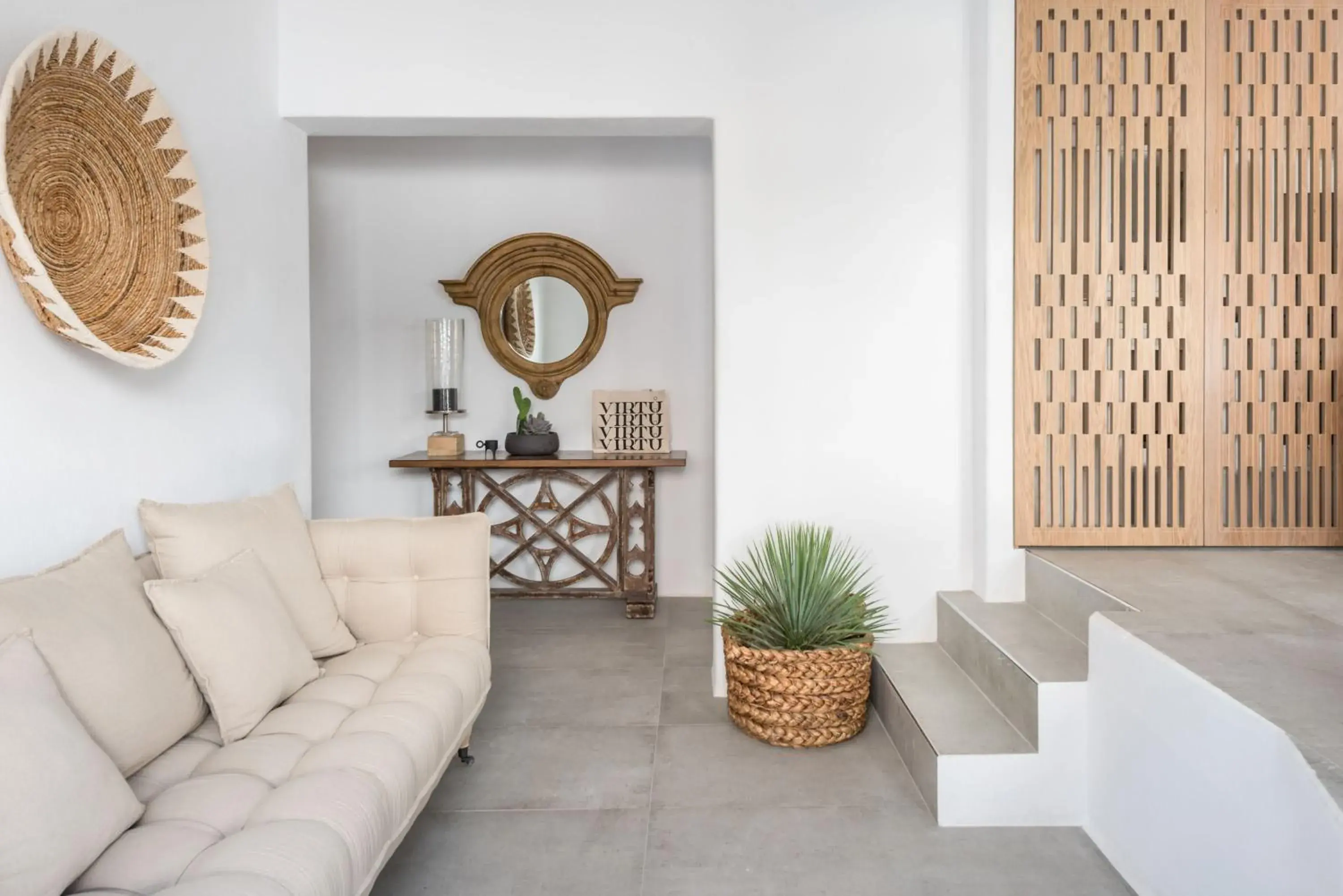 Property building in Virtu Suites Property building in Virtu Suites