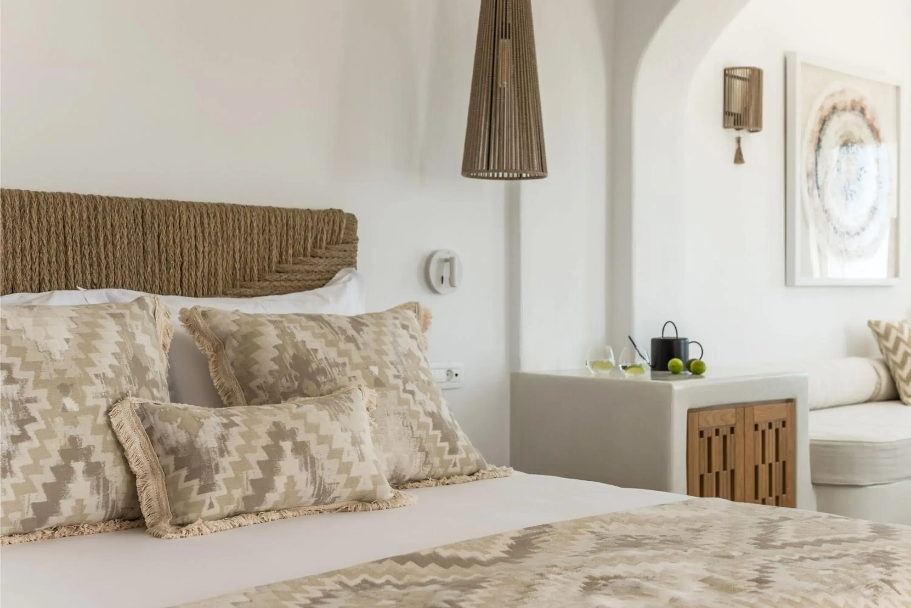 Spring, Bed in Virtu Suites Spring, Bed in Virtu Suites