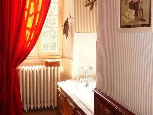 Bathroom in La Marronniere