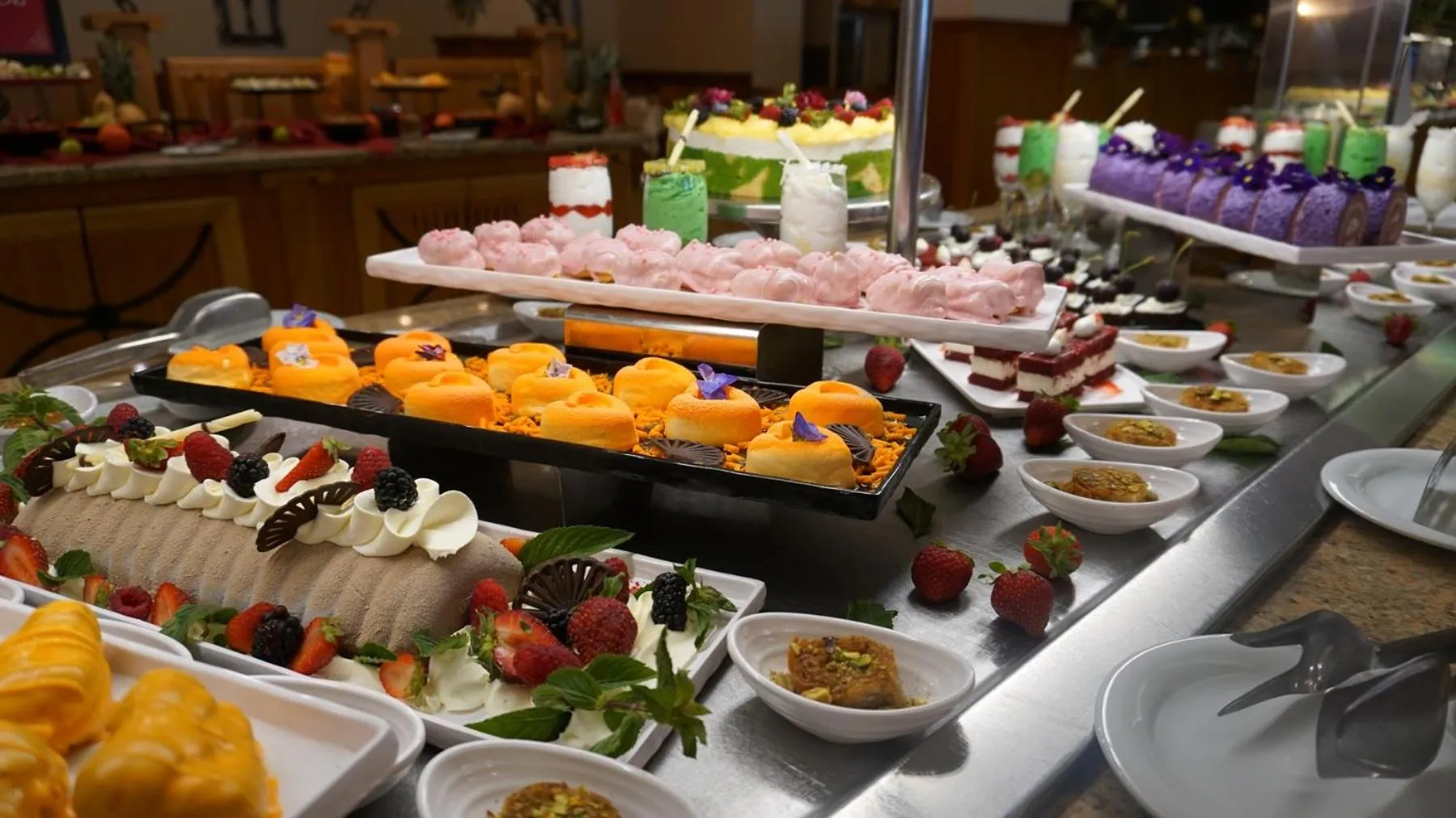 Restaurant/places to eat in DIT Majestic Beach Resort