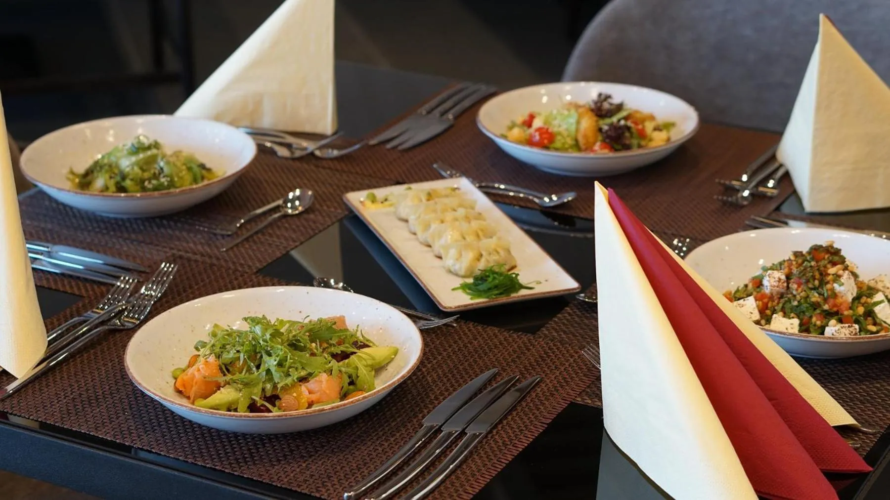 Restaurant/places to eat in DIT Majestic Beach Resort