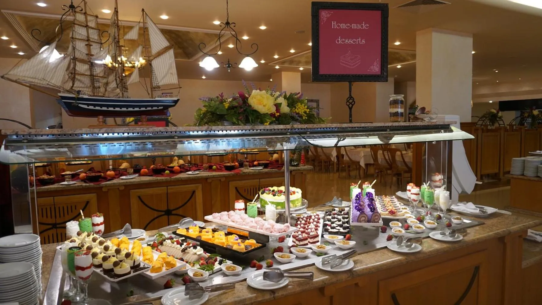 Restaurant/places to eat in DIT Majestic Beach Resort