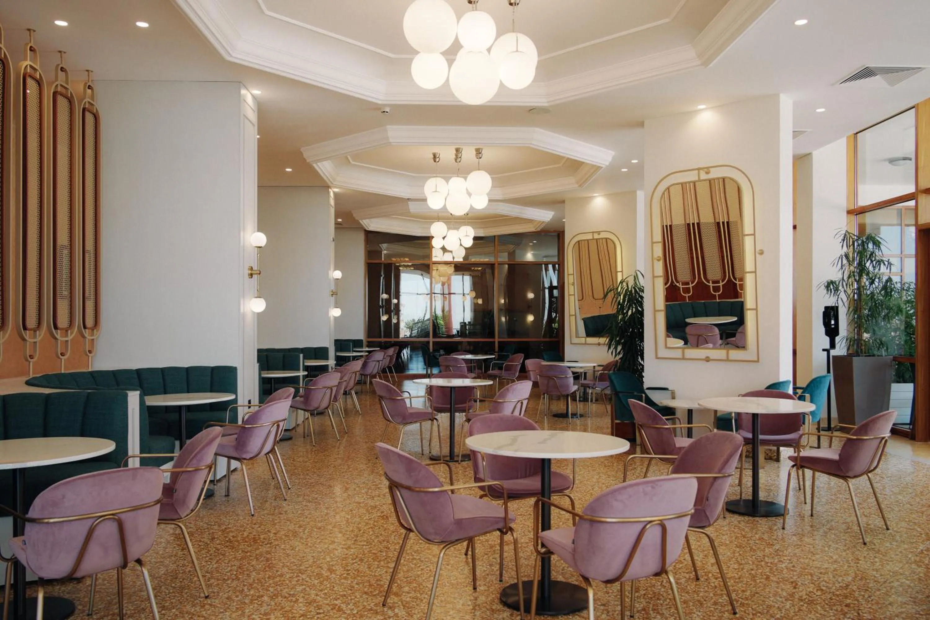 DIT Majestic Beach Resort