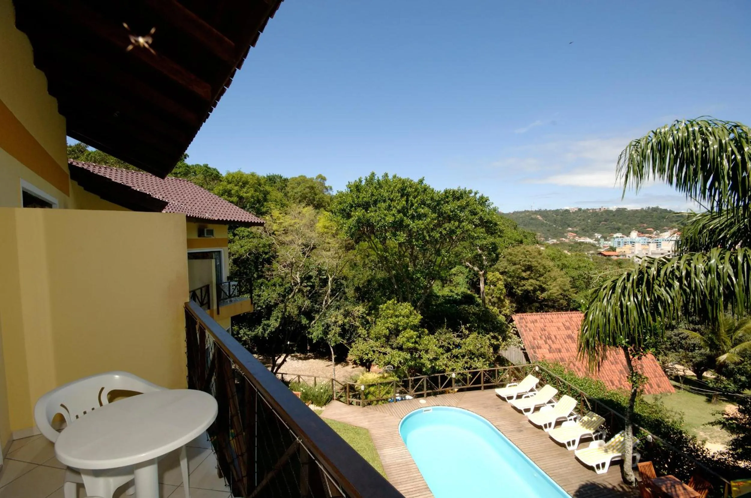 Pool view in Pousada Aquarela de Bombinhas