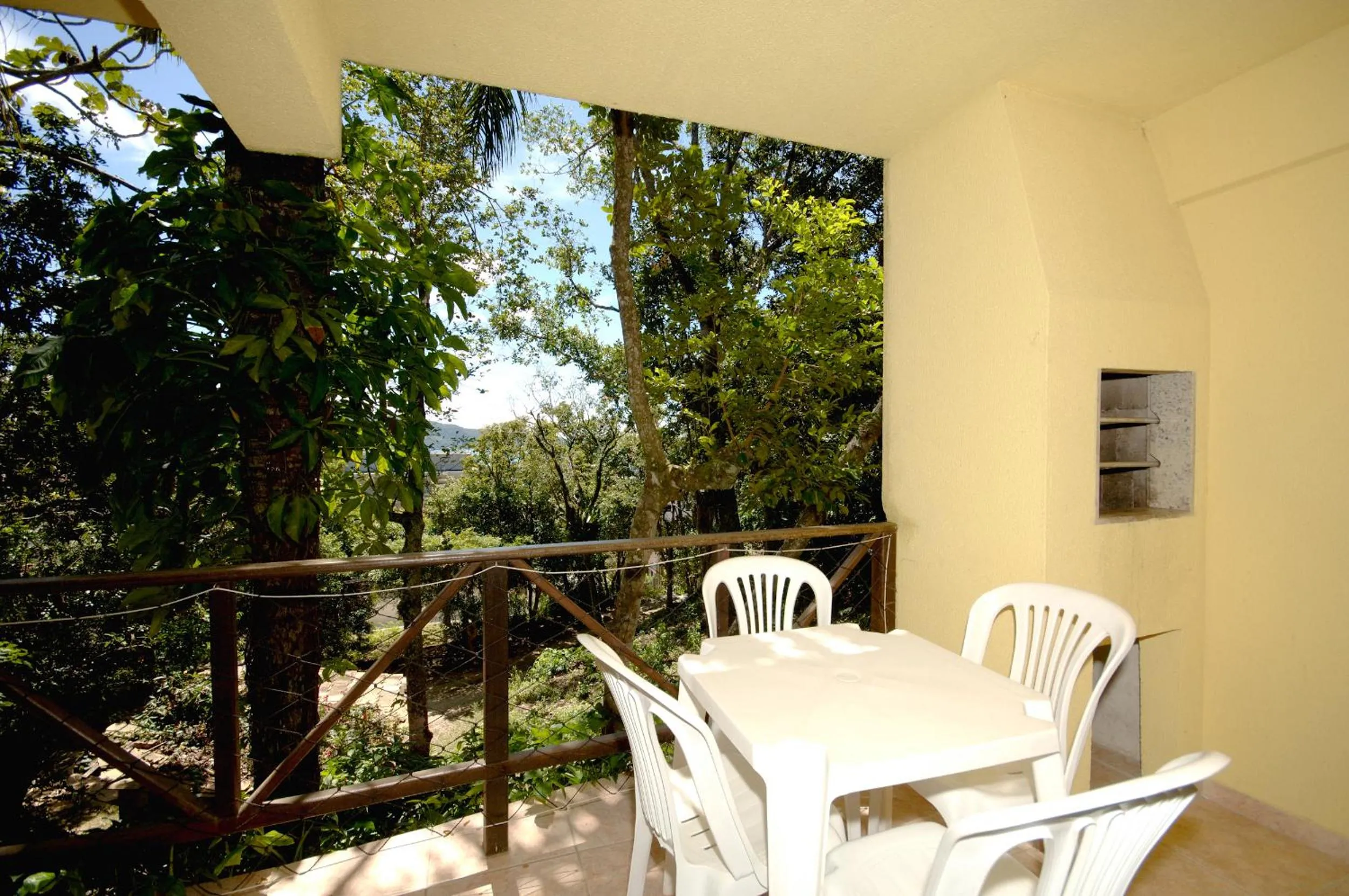 BBQ facilities in Pousada Aquarela de Bombinhas