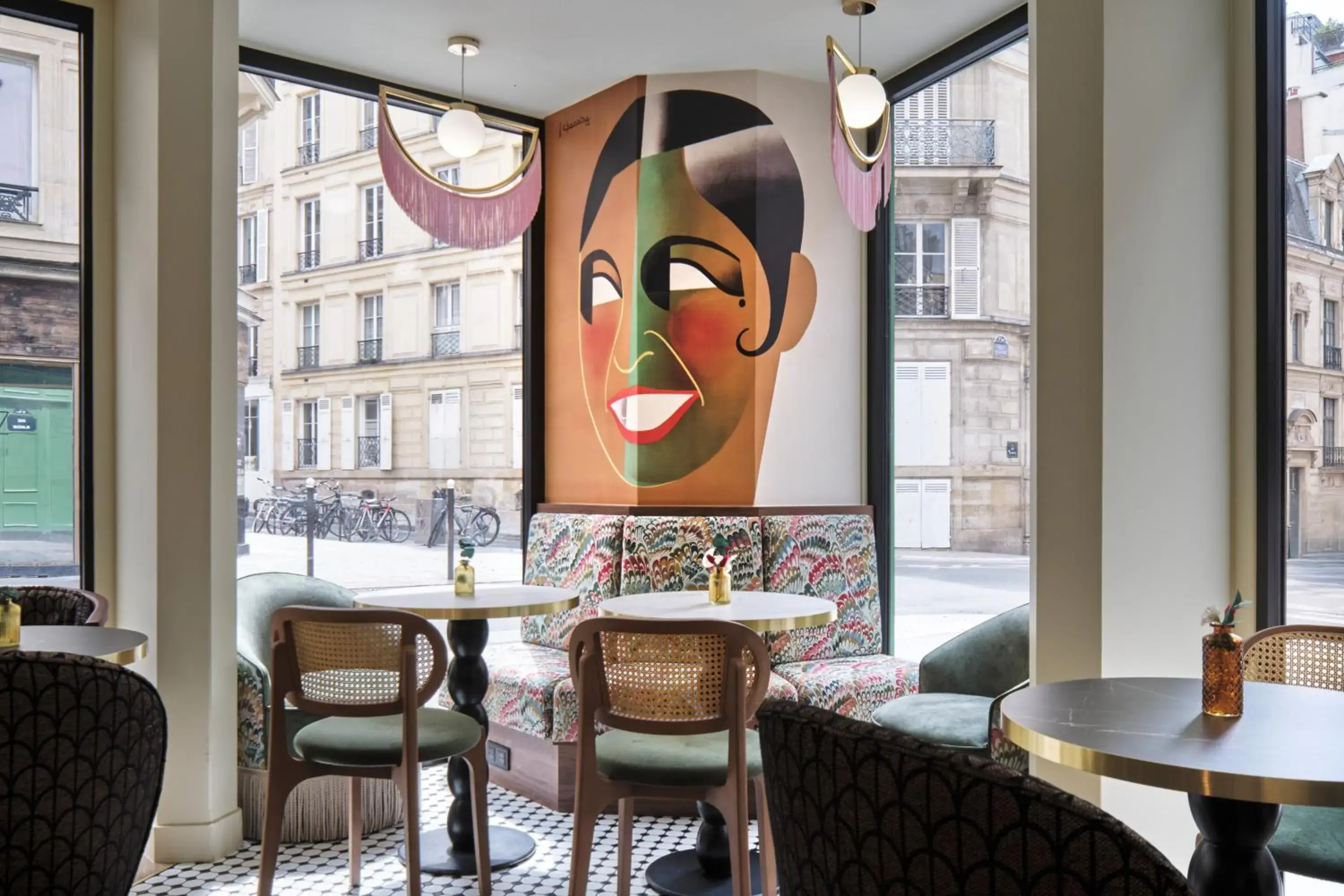 Lobby or reception in Hôtel Joséphine by Happyculture Lobby or reception in Hôtel Joséphine by Happyculture