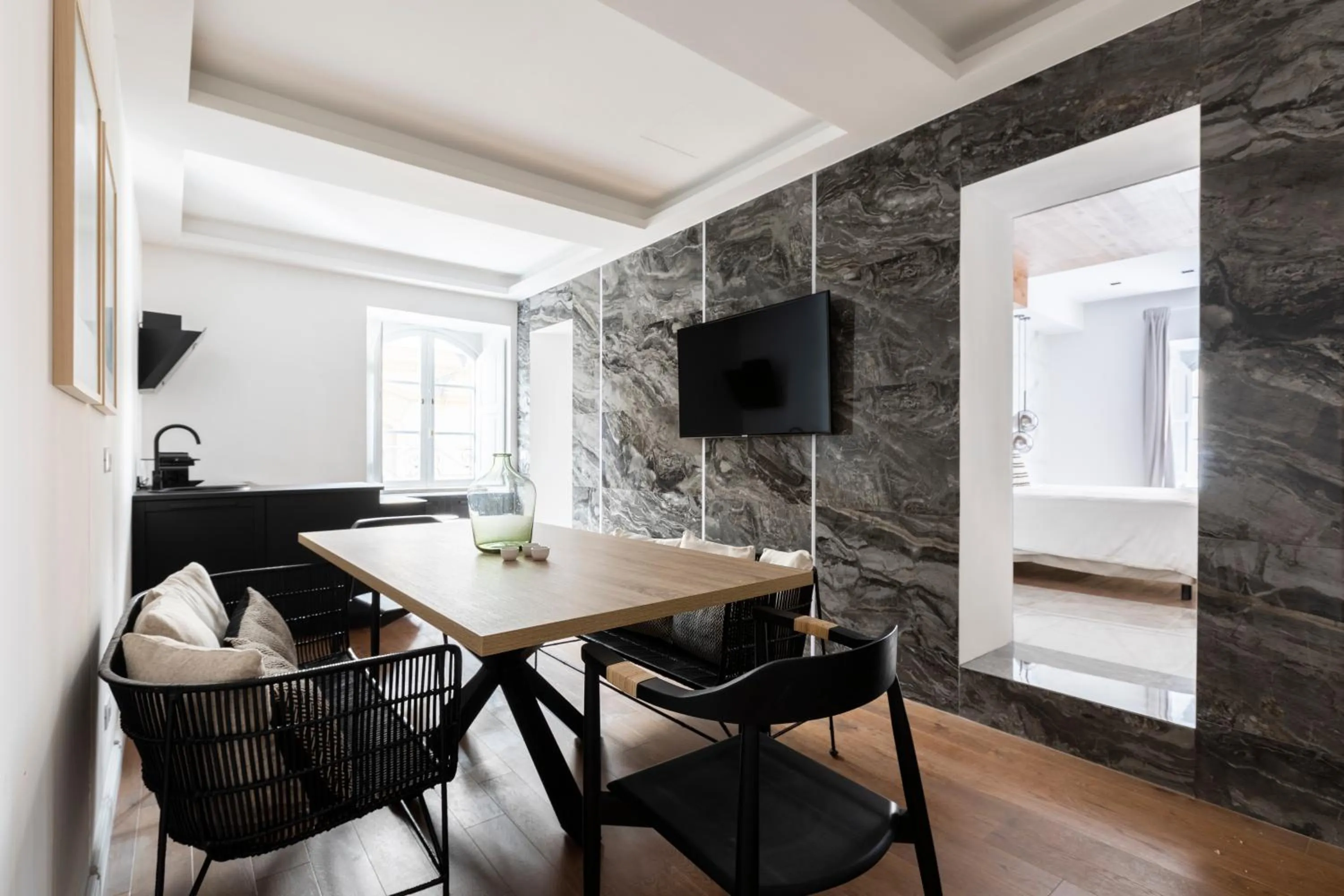 Communal lounge/ TV room in Louly Trevi Fountain