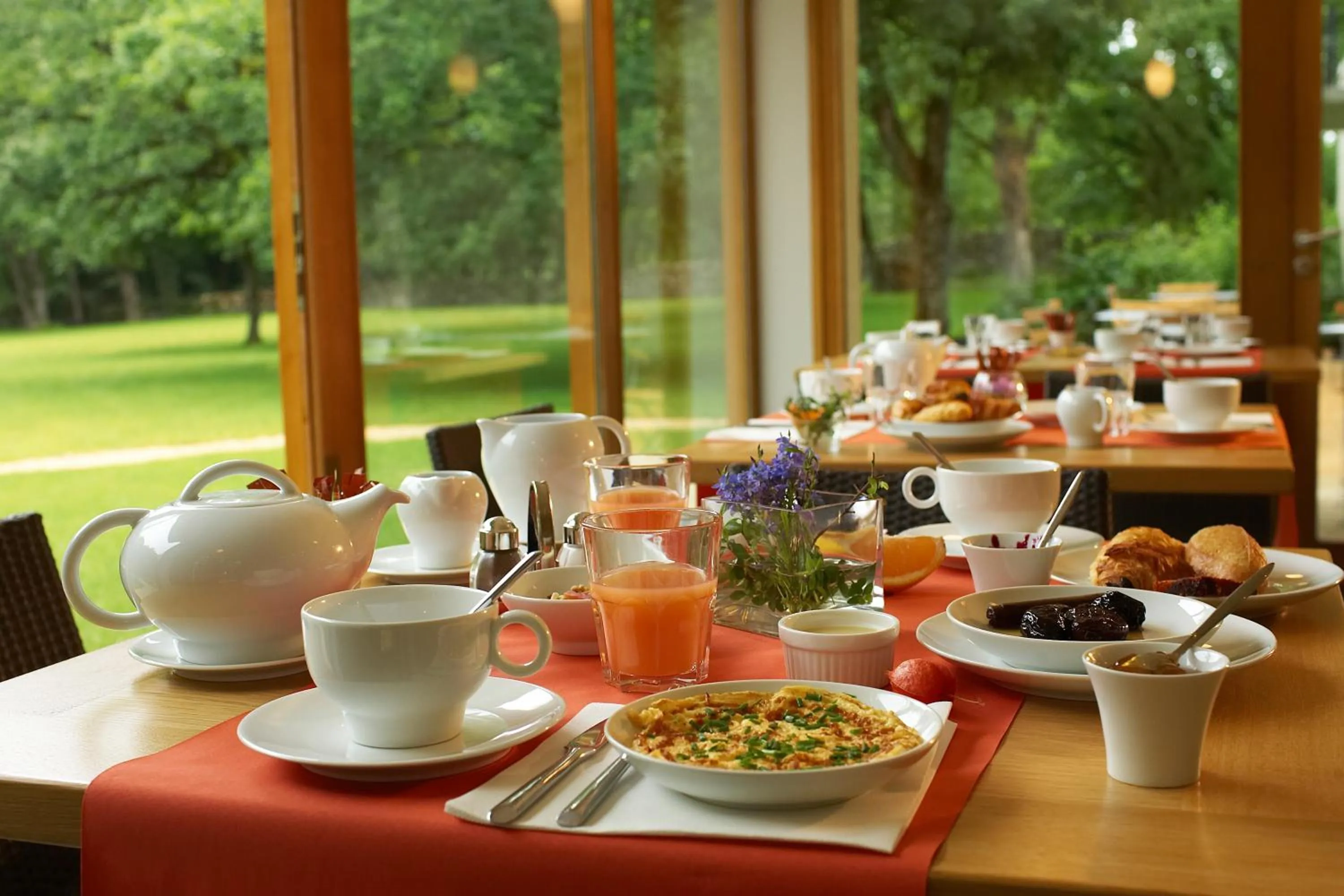 Restaurant/places to eat in Hôtel Les Esclargies