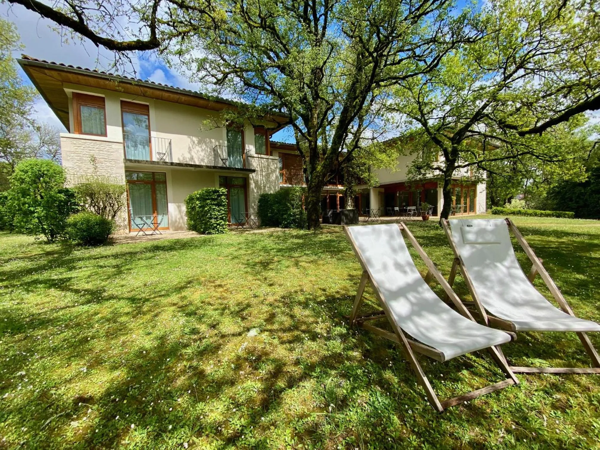 Natural landscape in Hôtel Les Esclargies
