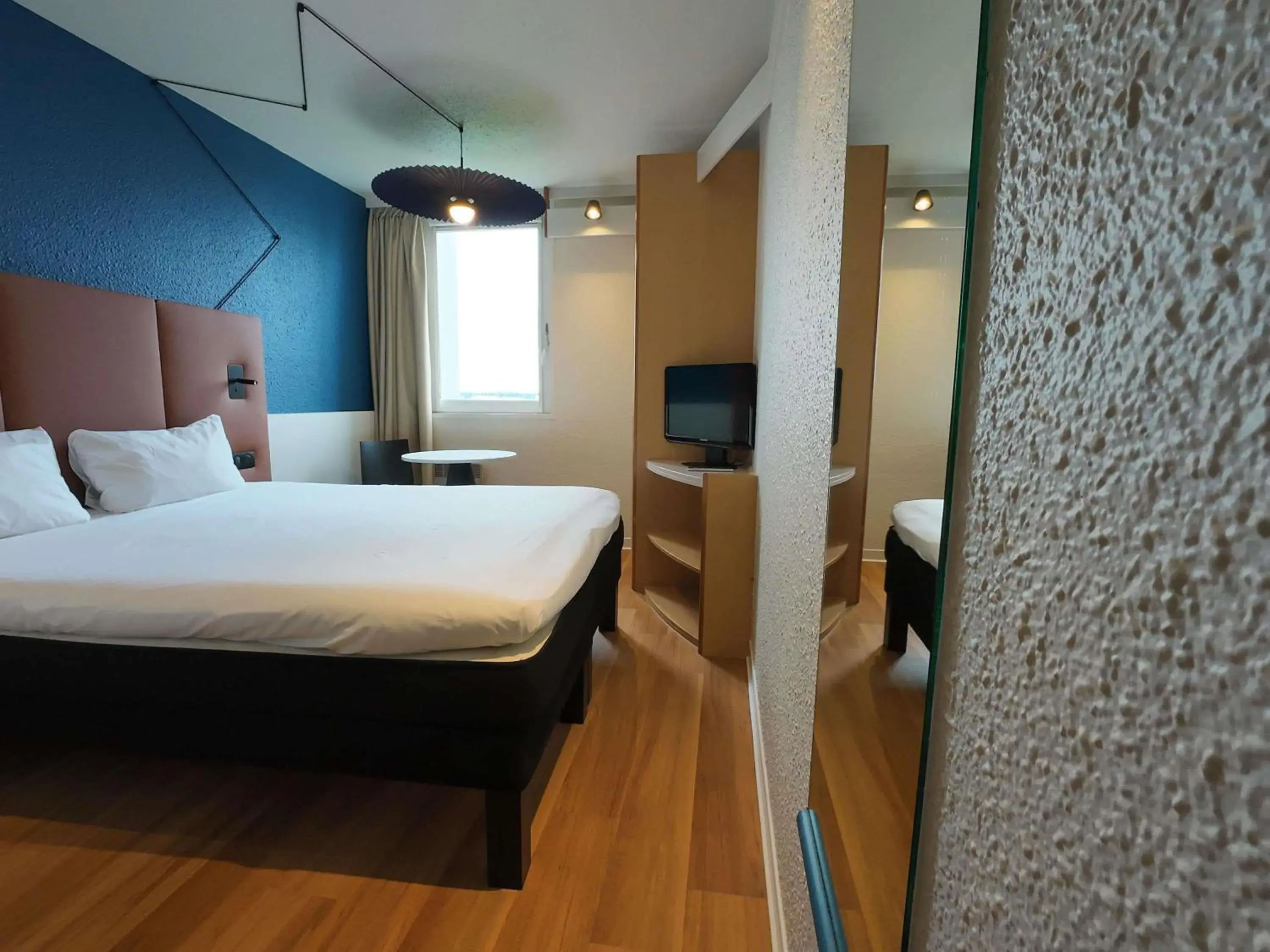 Bedroom, Bed in ibis Lyon Est Bron Bedroom, Bed in ibis Lyon Est Bron