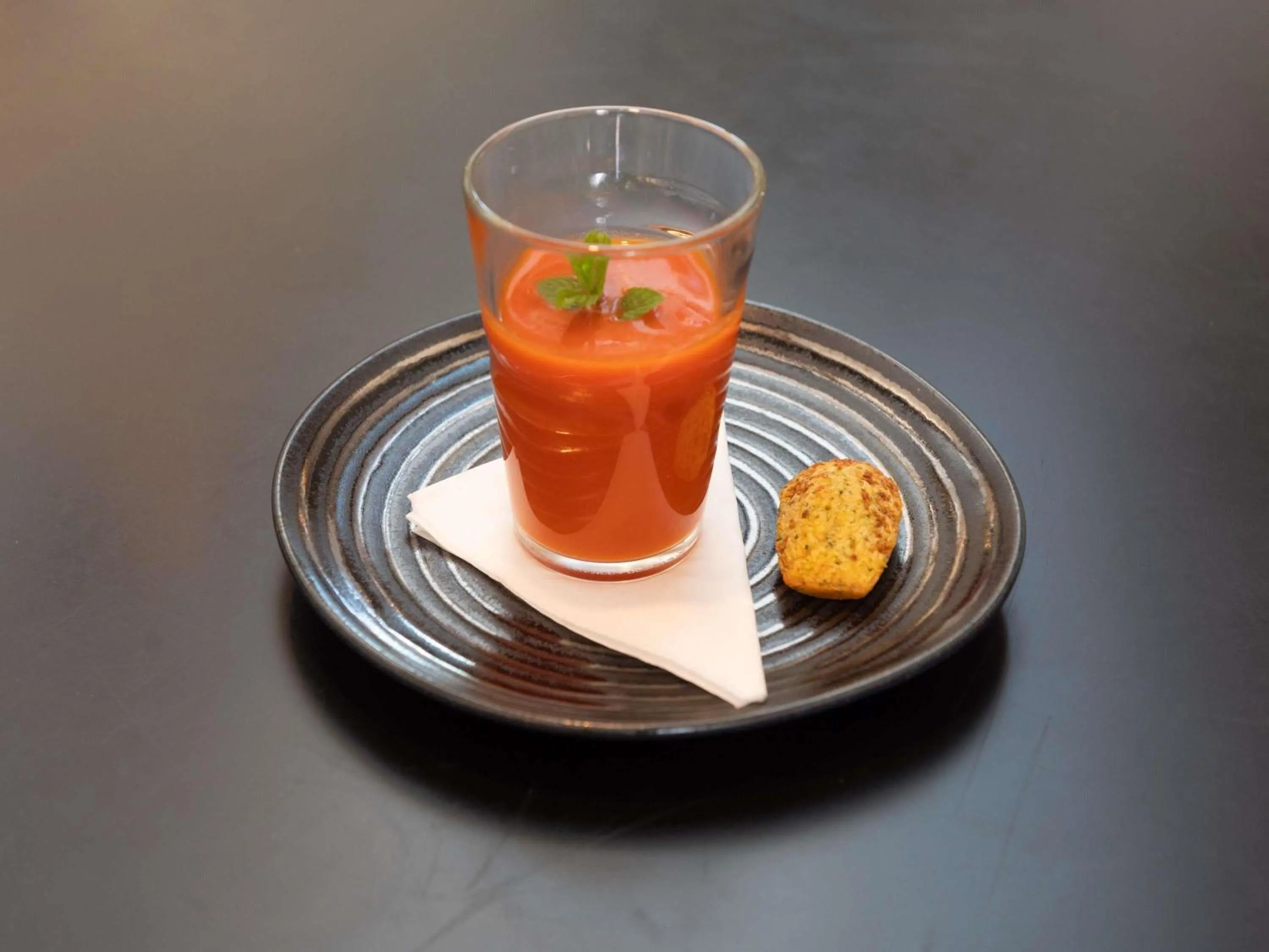 Restaurant/places to eat in ibis Lyon Est Bron