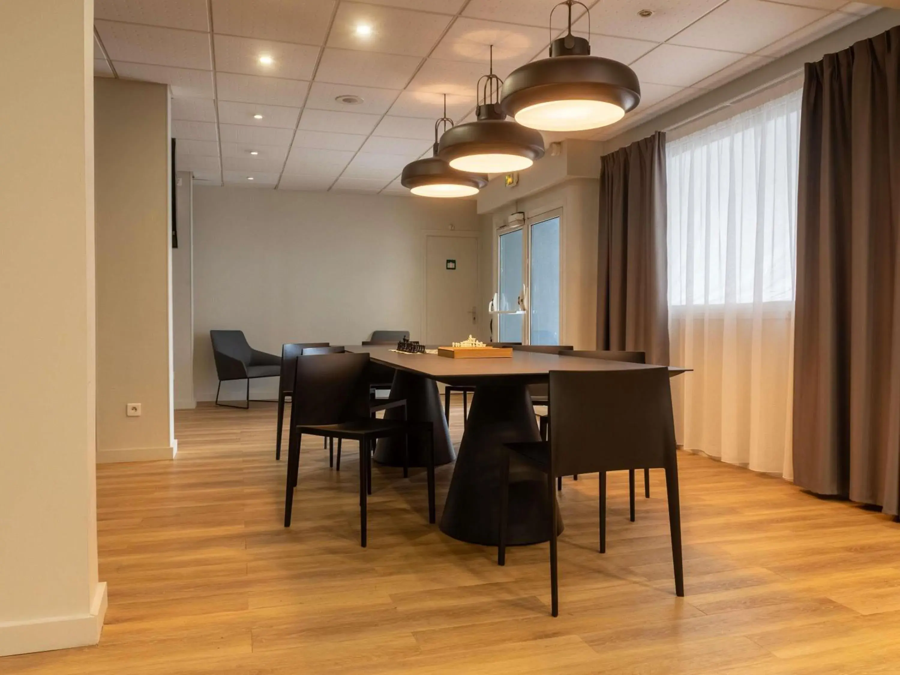 Lounge or bar in ibis Lyon Est Bron Lounge or bar in ibis Lyon Est Bron