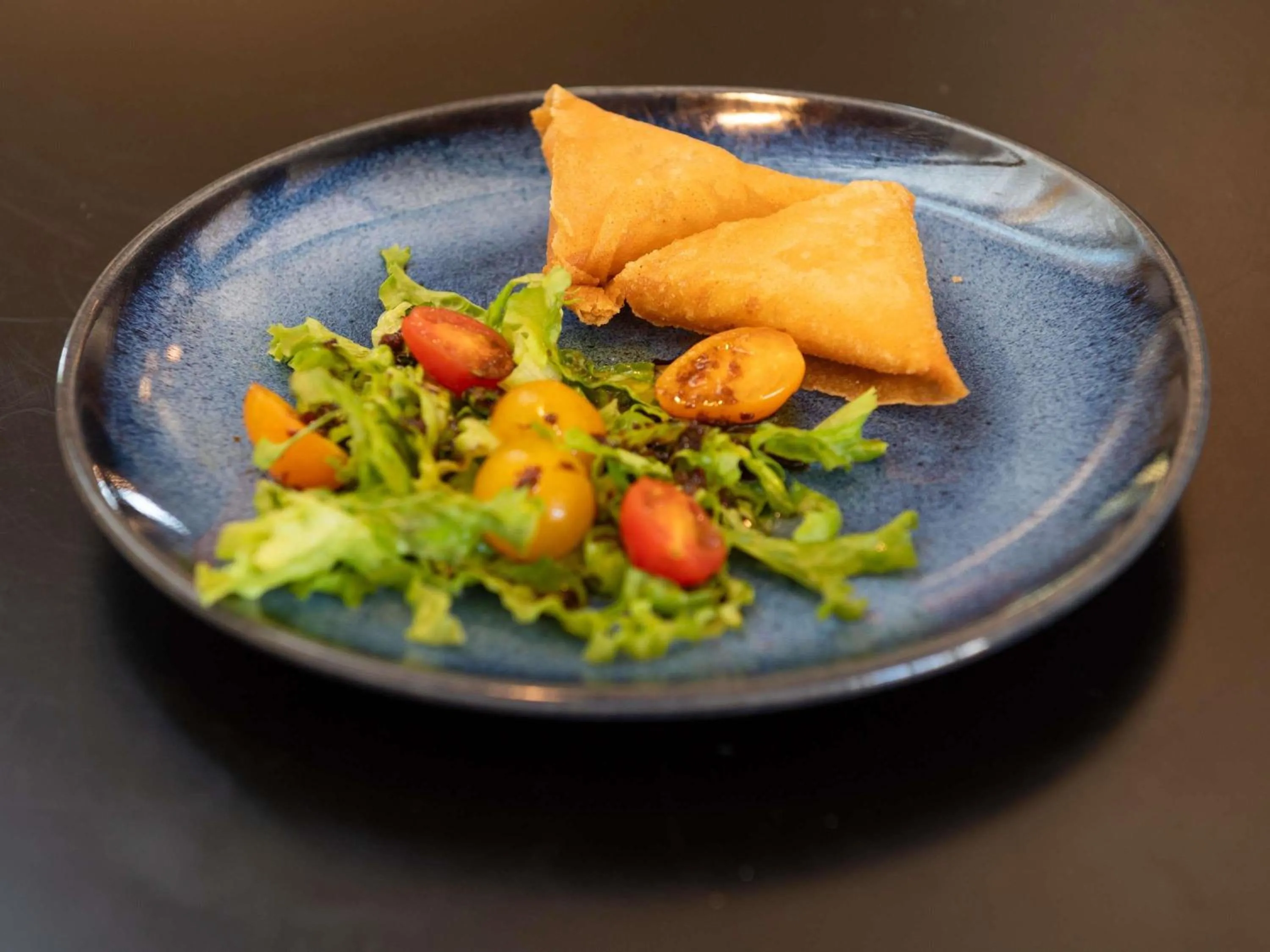 Restaurant/places to eat in ibis Lyon Est Bron