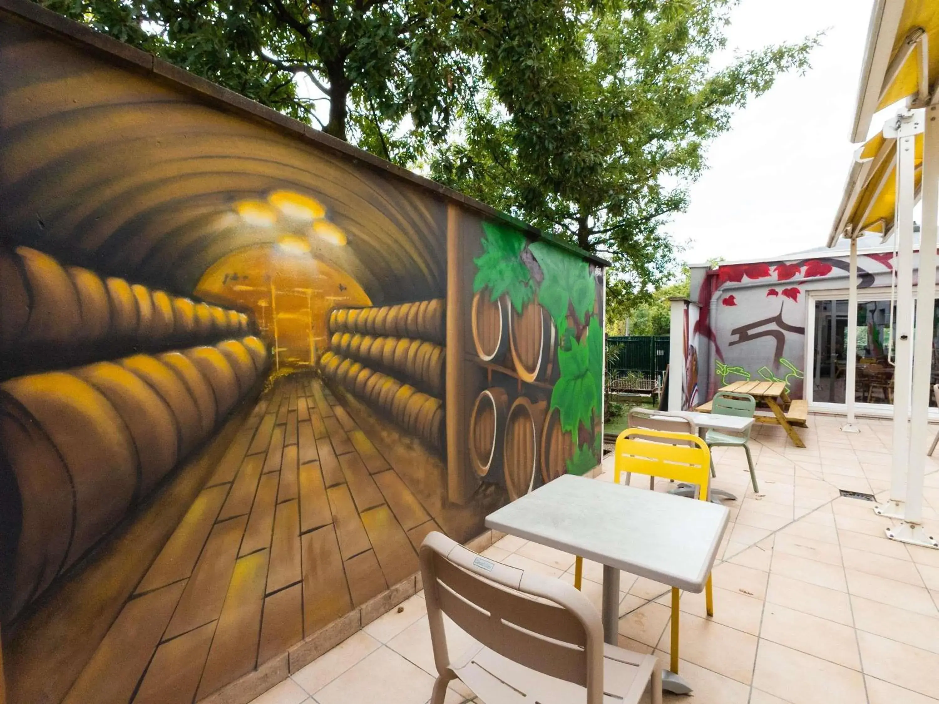 Lounge or bar in ibis Lyon Est Bron Lounge or bar in ibis Lyon Est Bron