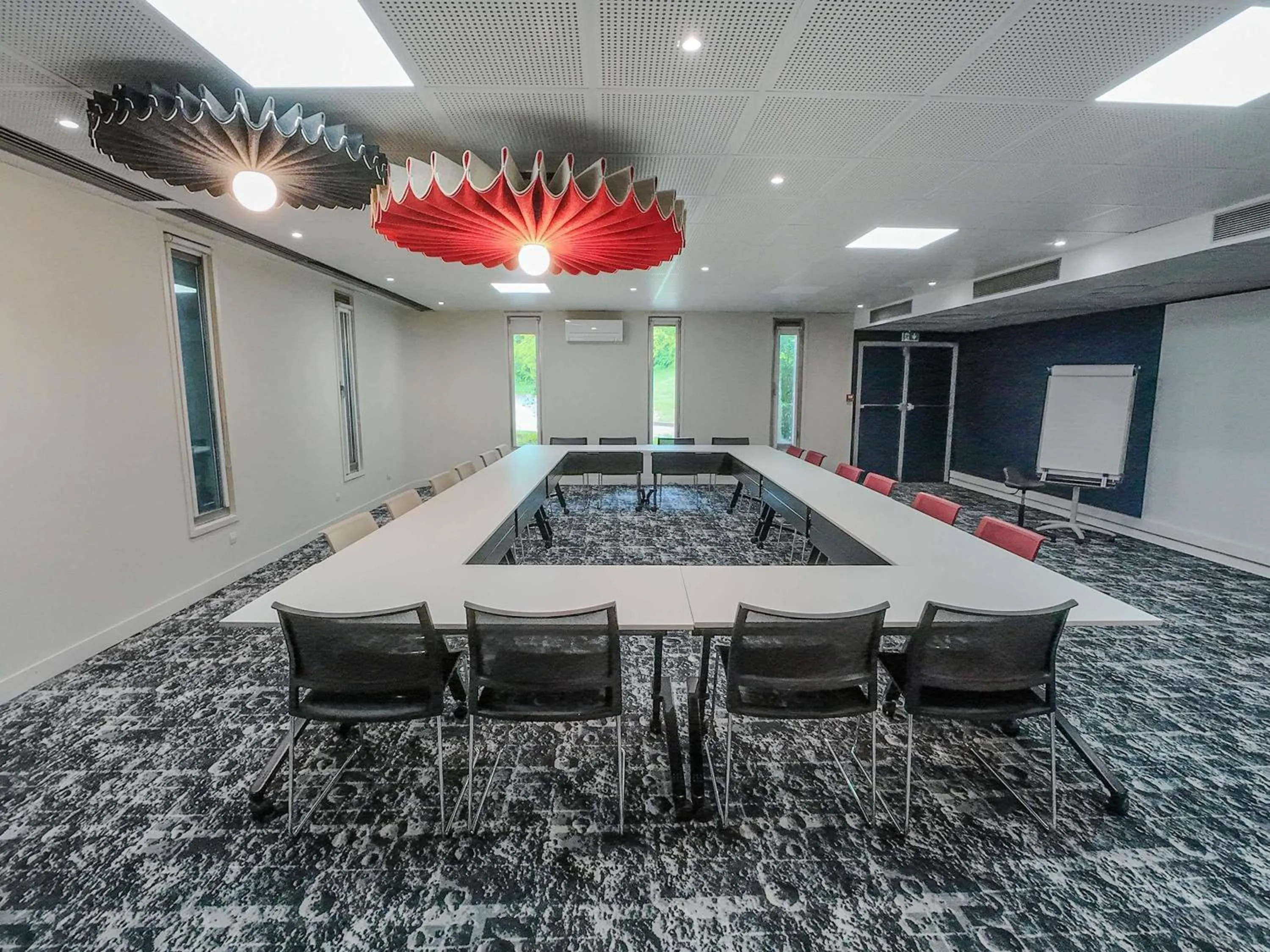 Meeting/conference room in ibis Lyon Est Bron