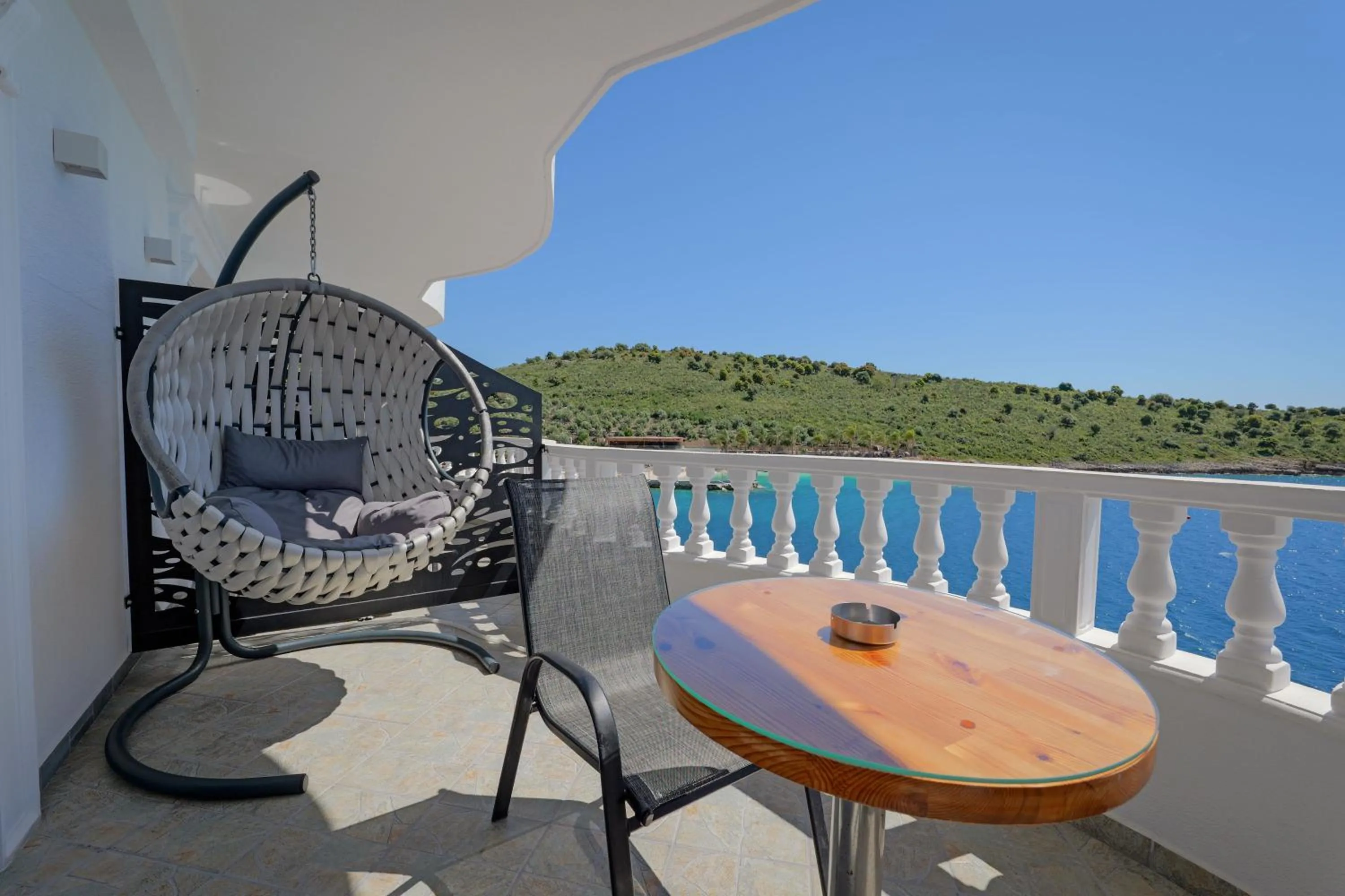 Day in Villa Juna Beach