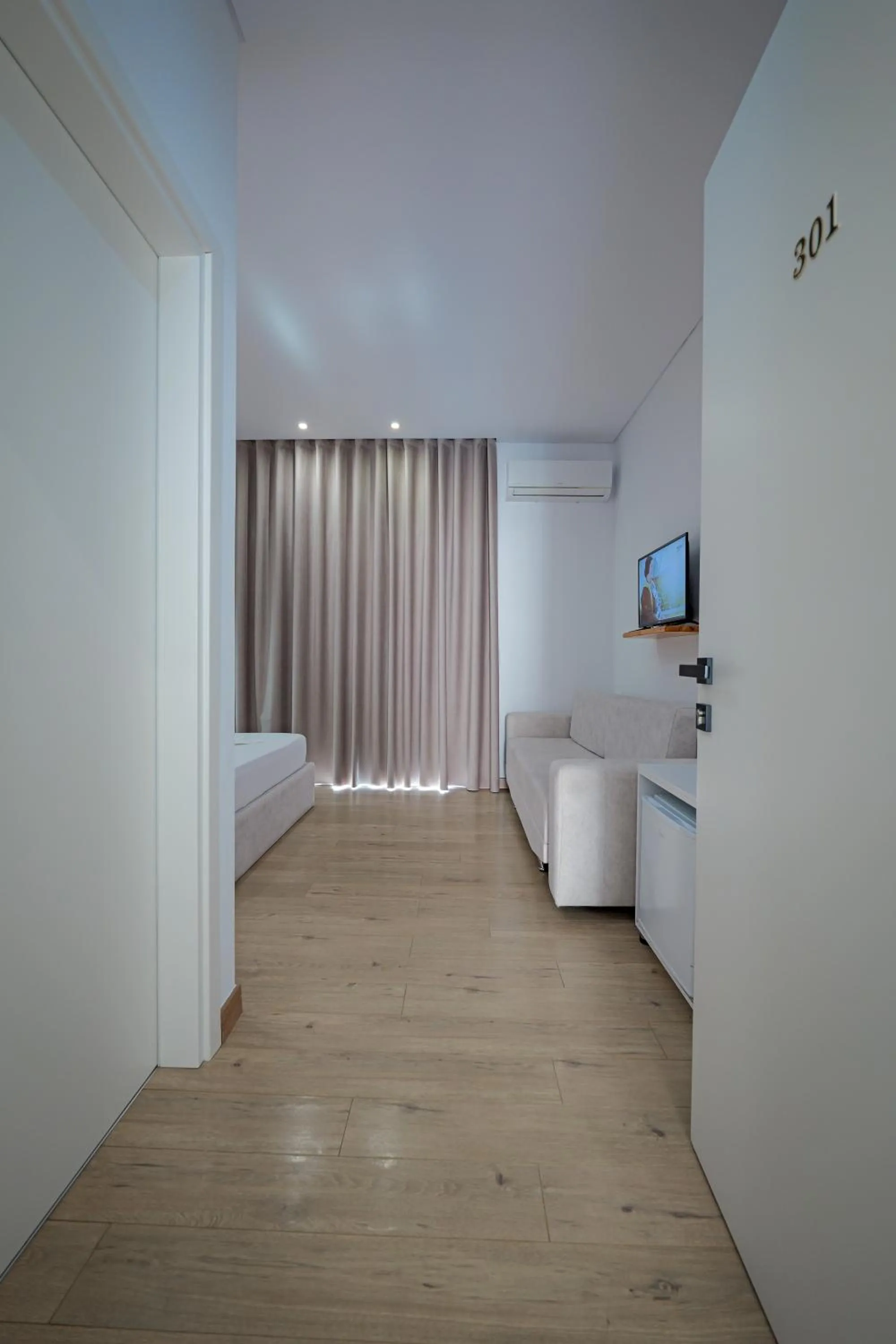 Bed in Villa Juna Beach