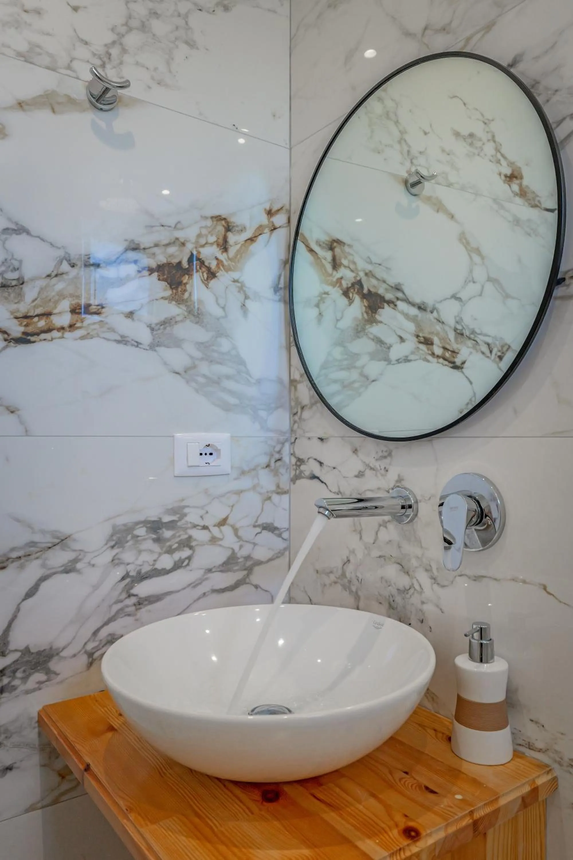 Bathroom in Villa Juna Beach