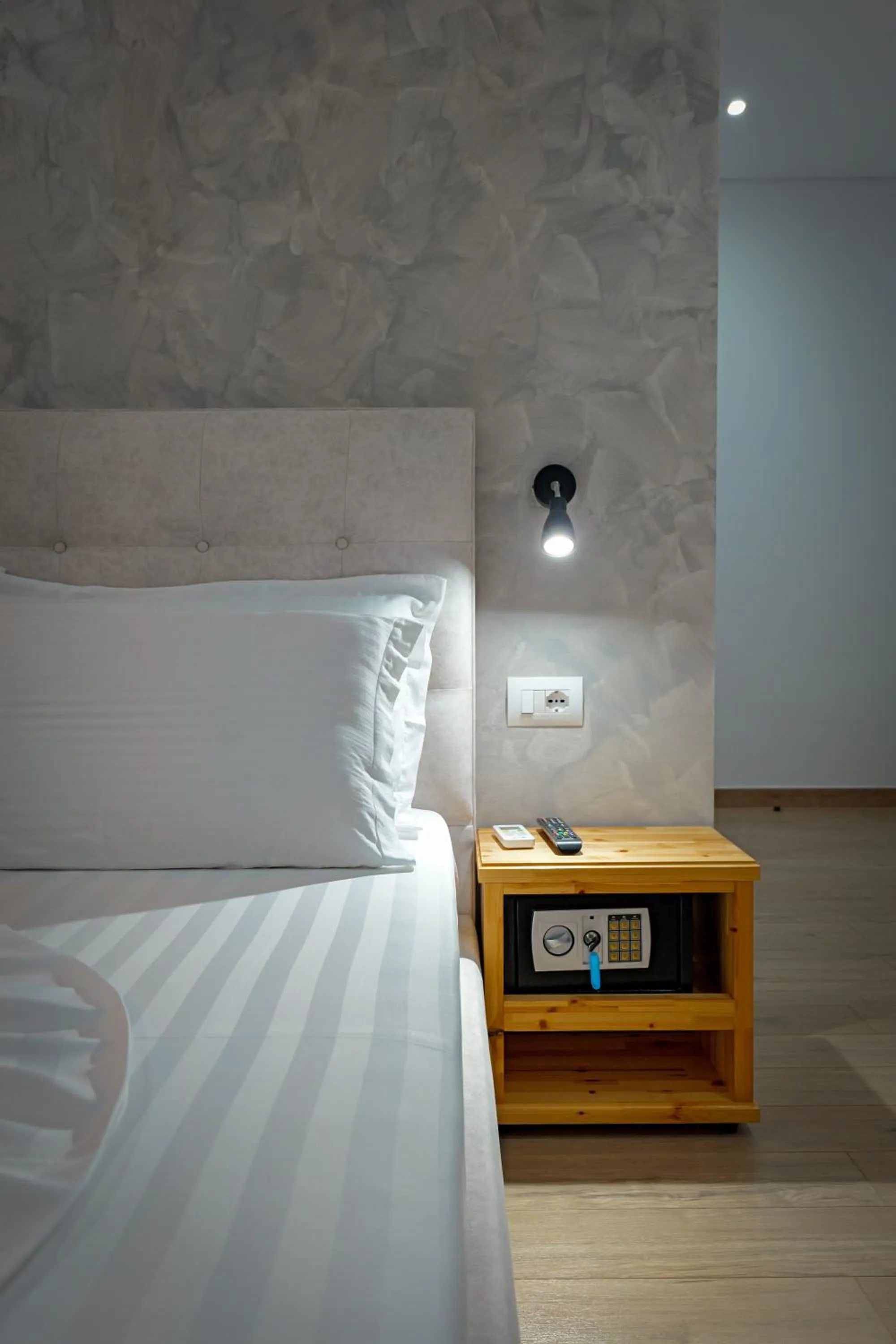 Bed in Villa Juna Beach