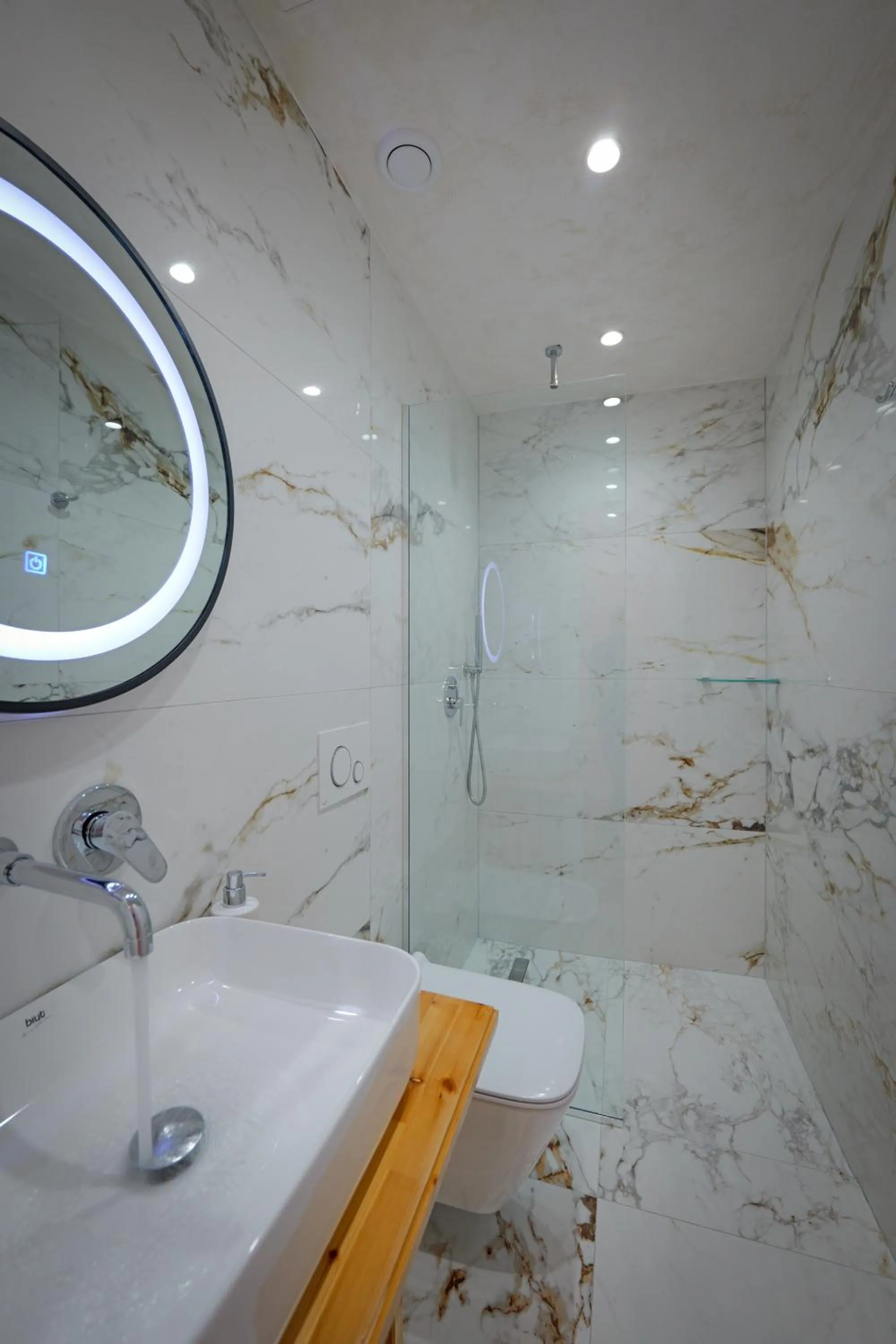 Shower in Villa Juna Beach