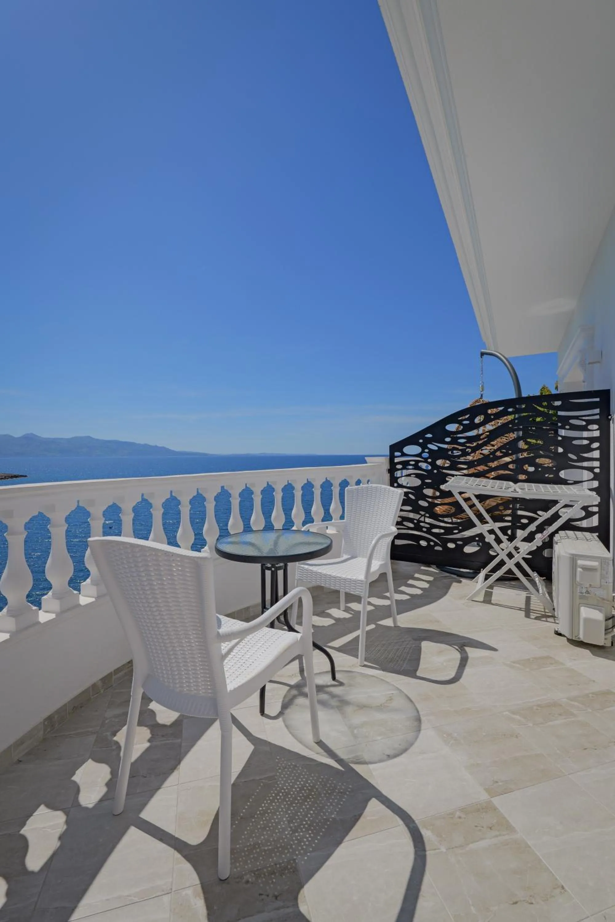 Day in Villa Juna Beach