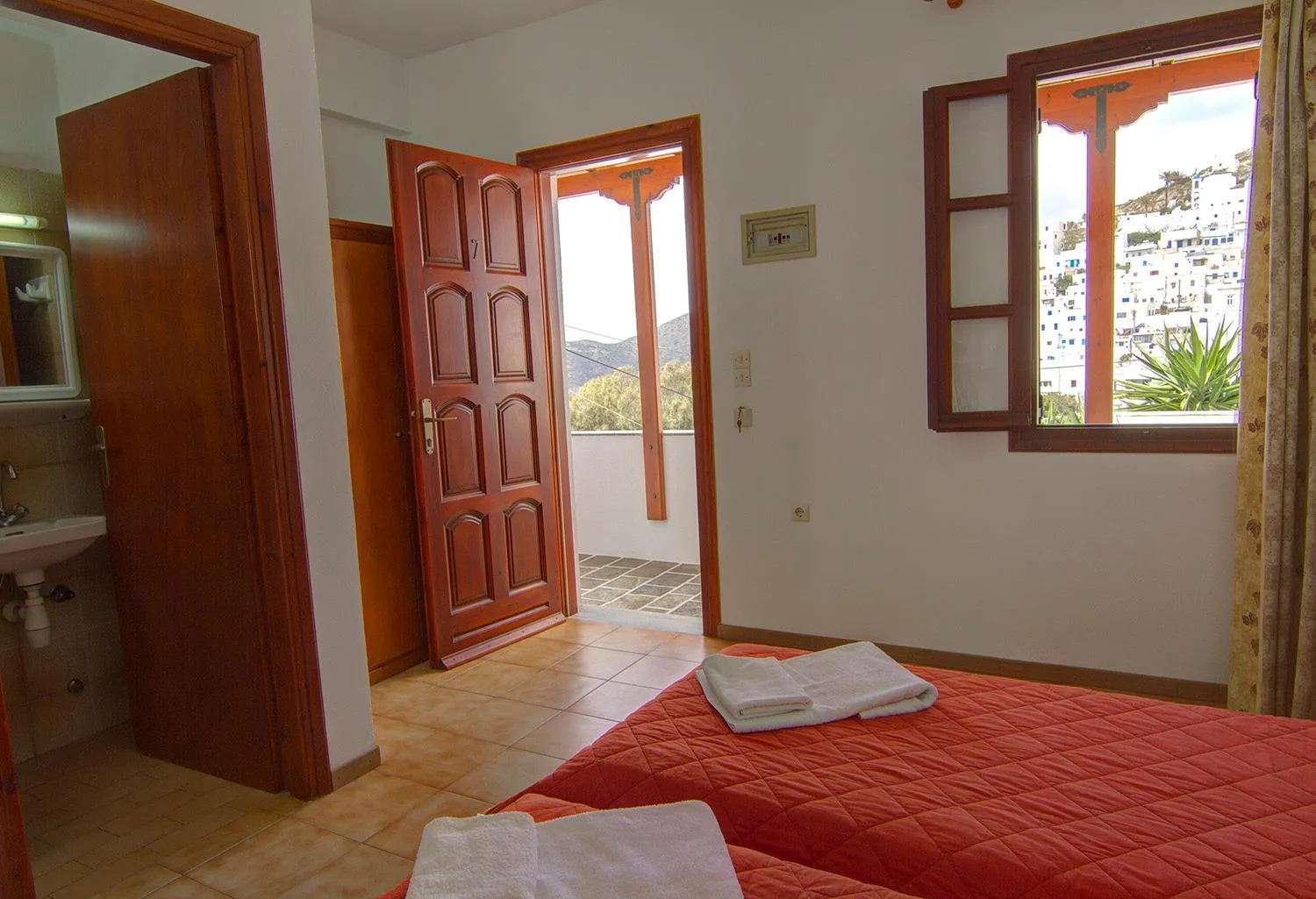 Bedroom, Bed in Hotel Lofos - The Hill