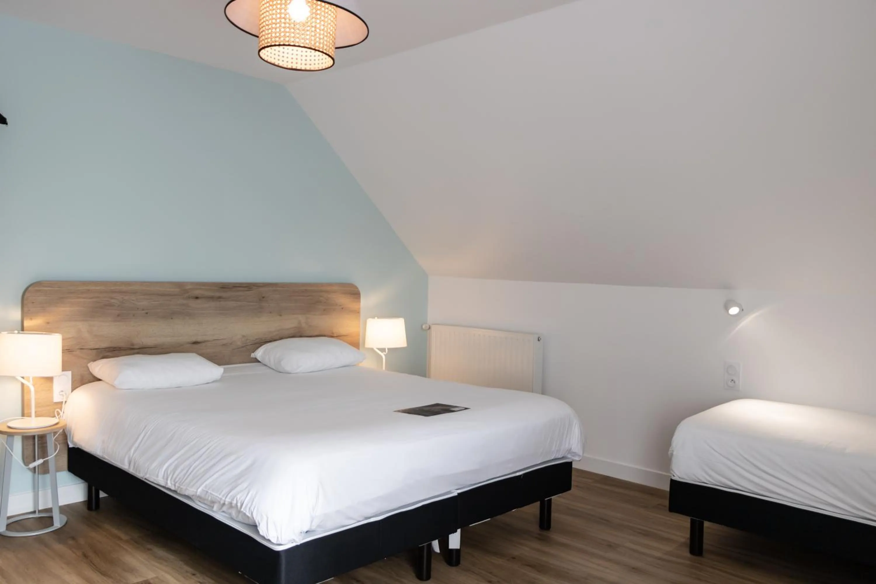 Bed in Logis Golfe Hotel