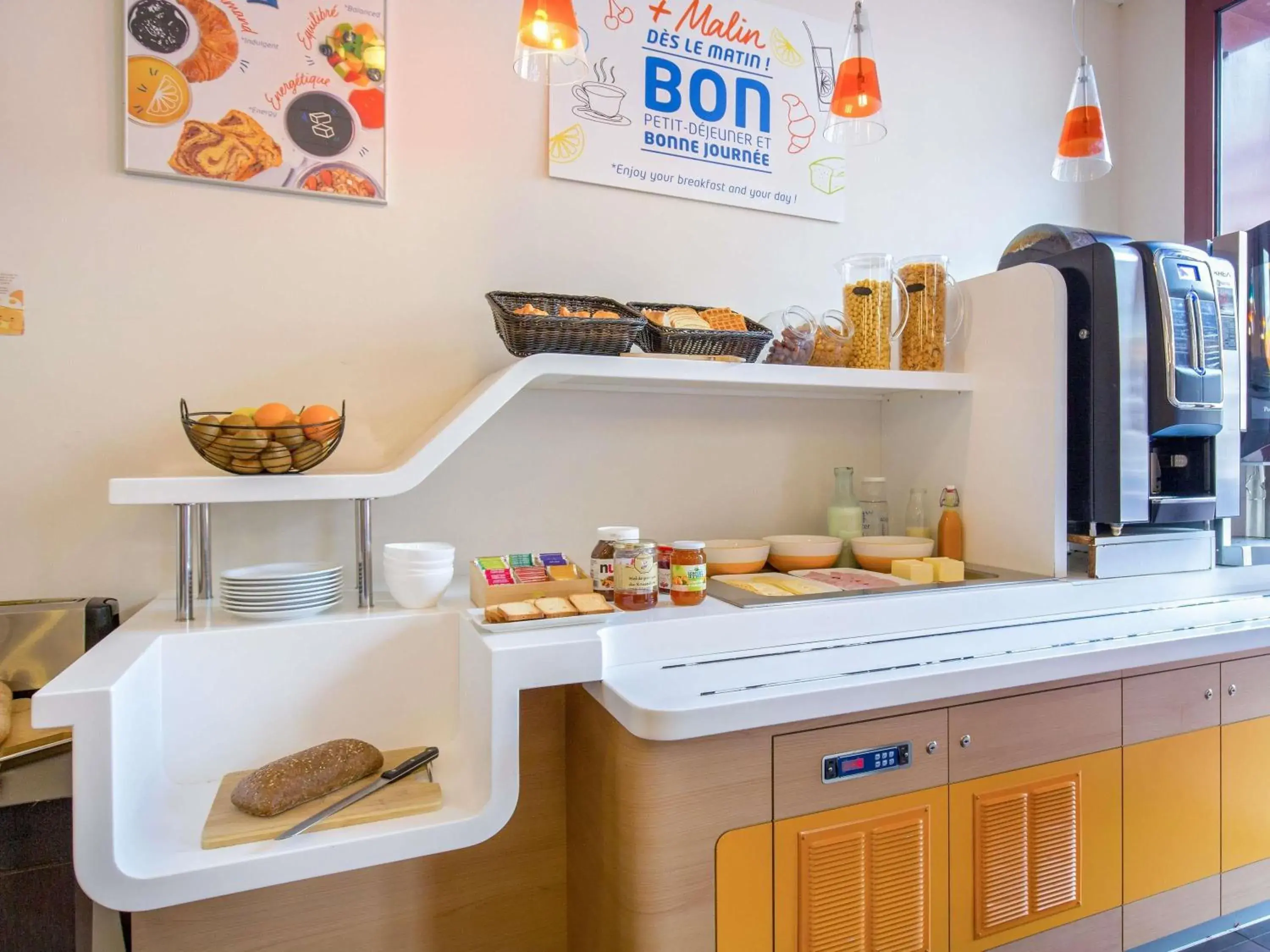 Property building in ibis budget Perpignan Centre Rénové en 2025 Property building in ibis budget Perpignan Centre Rénové en 2025