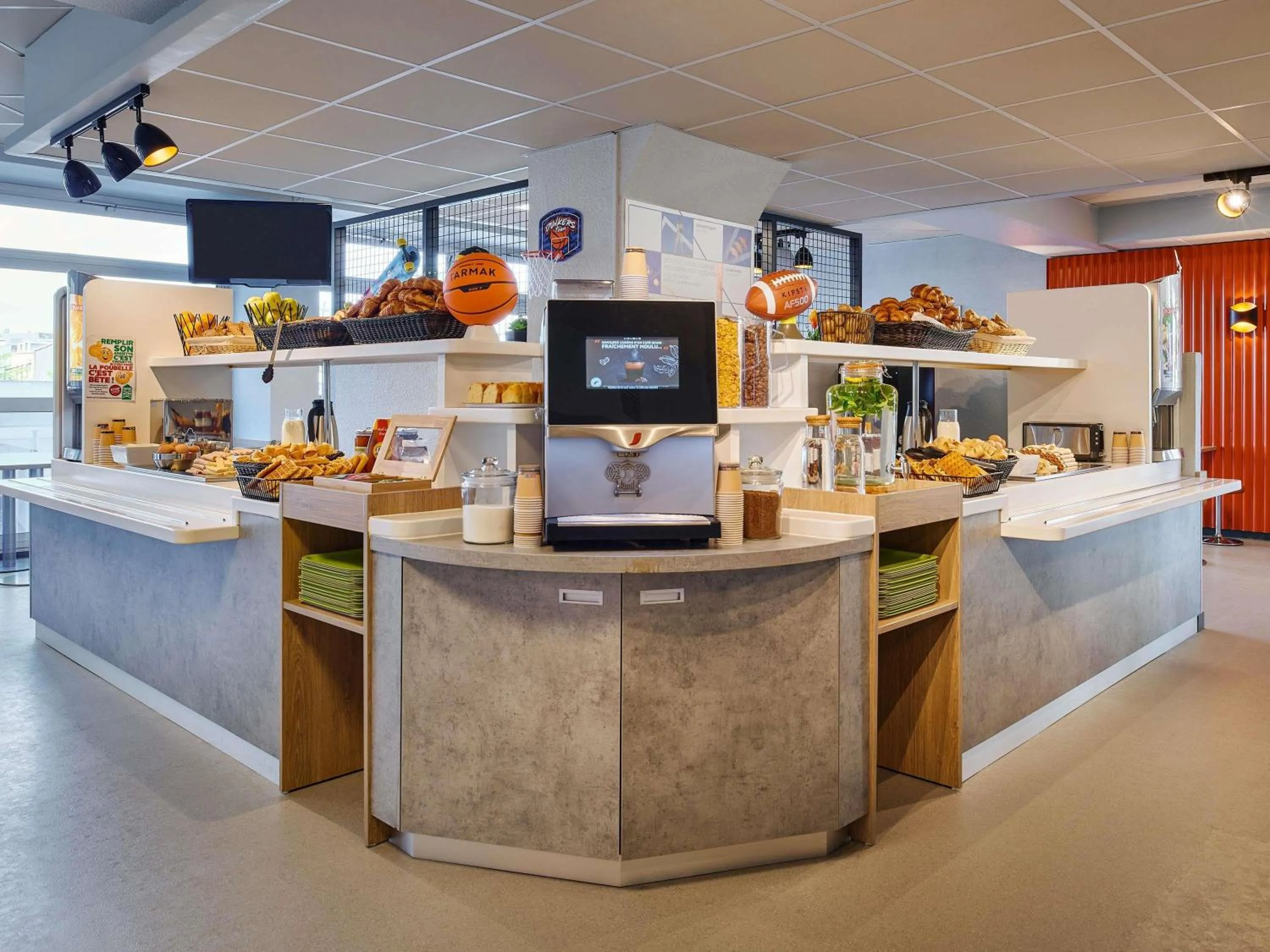 Breakfast in ibis budget Paris Porte d'Aubervilliers