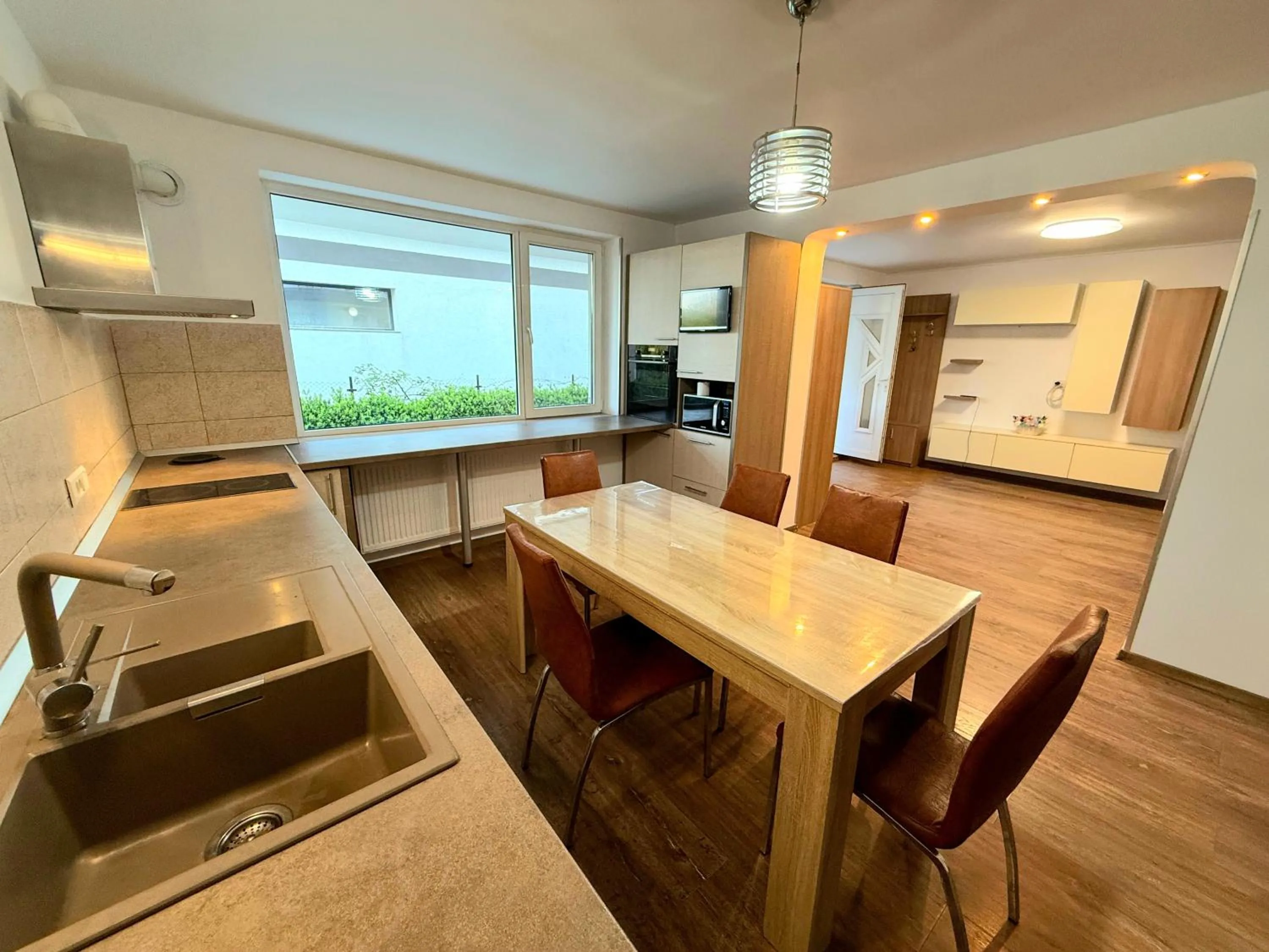 Dining area in Vila Coty