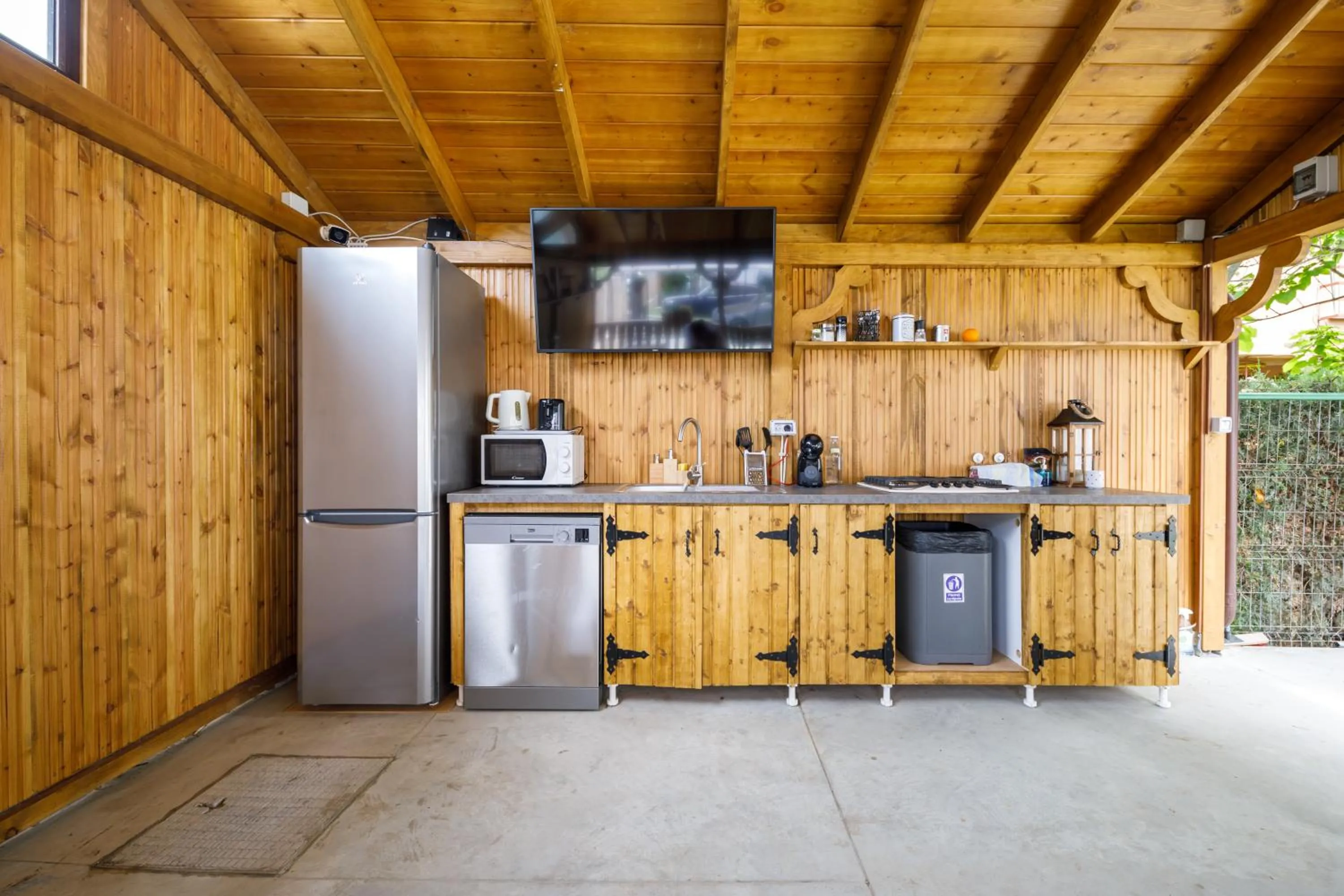 Communal kitchen in Vila Coty