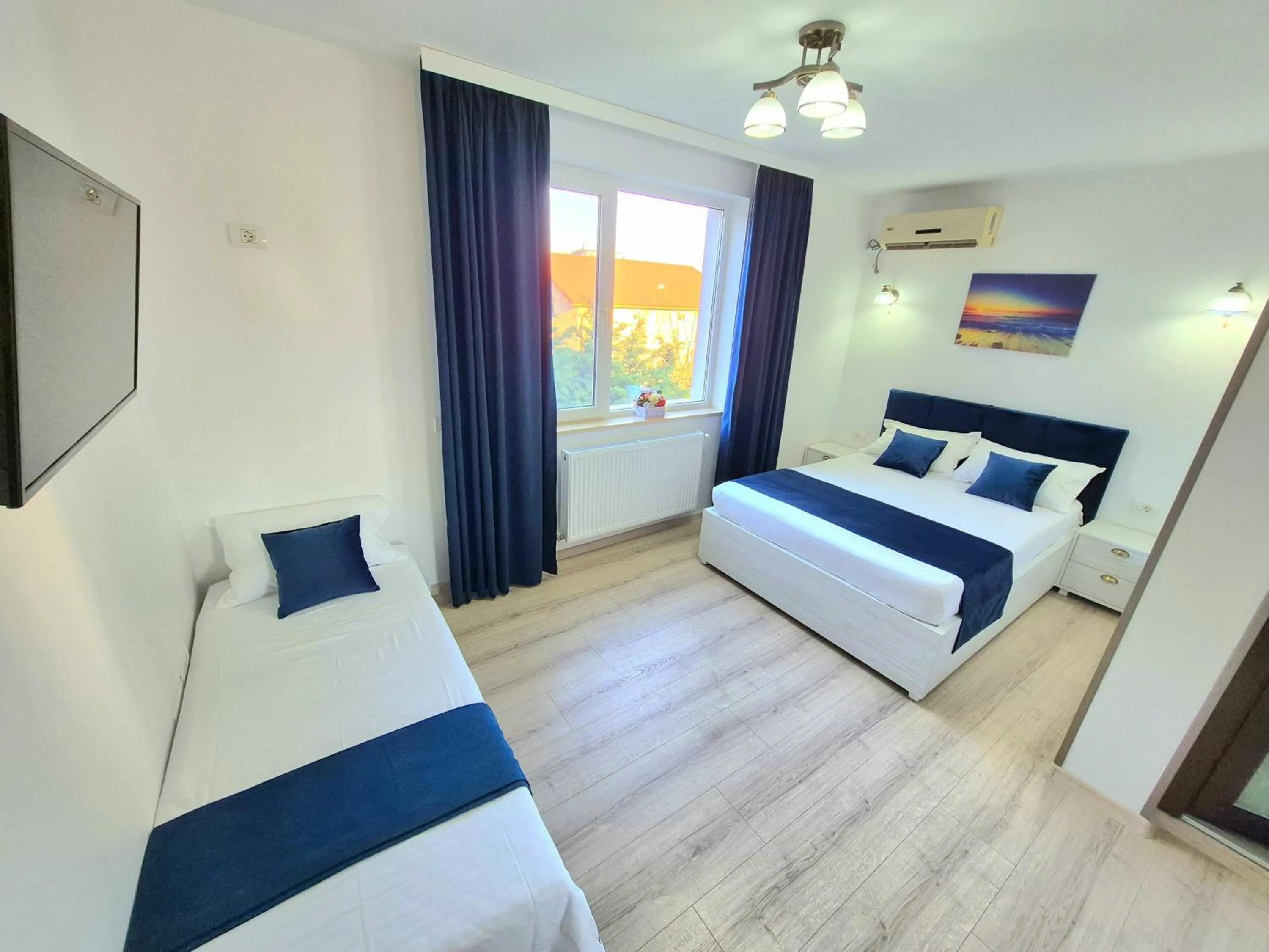 Photo of the whole room, Bed in Vila Coty