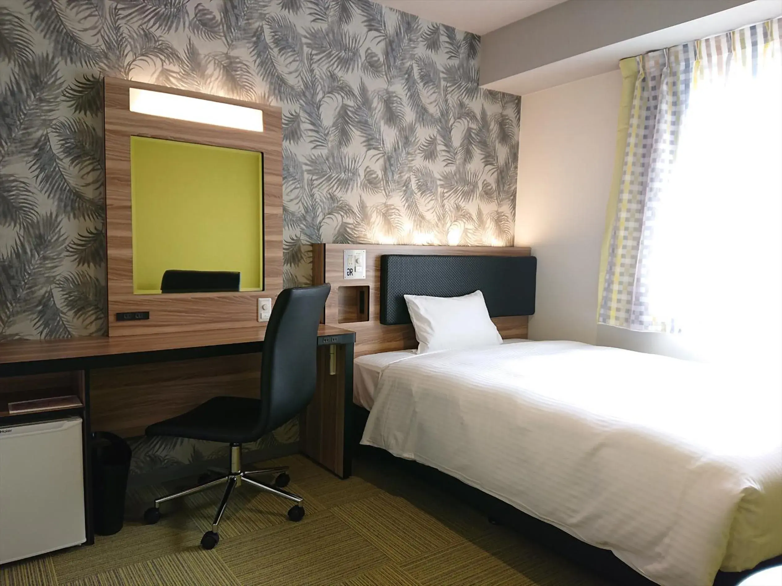 Photo of the whole room, Bed in Green Rich Hotel Okinawa Nago (Artificial hot spring Futamata Yunohana) Photo of the whole room, Bed in Green Rich Hotel Okinawa Nago (Artificial hot spring Futamata Yunohana)