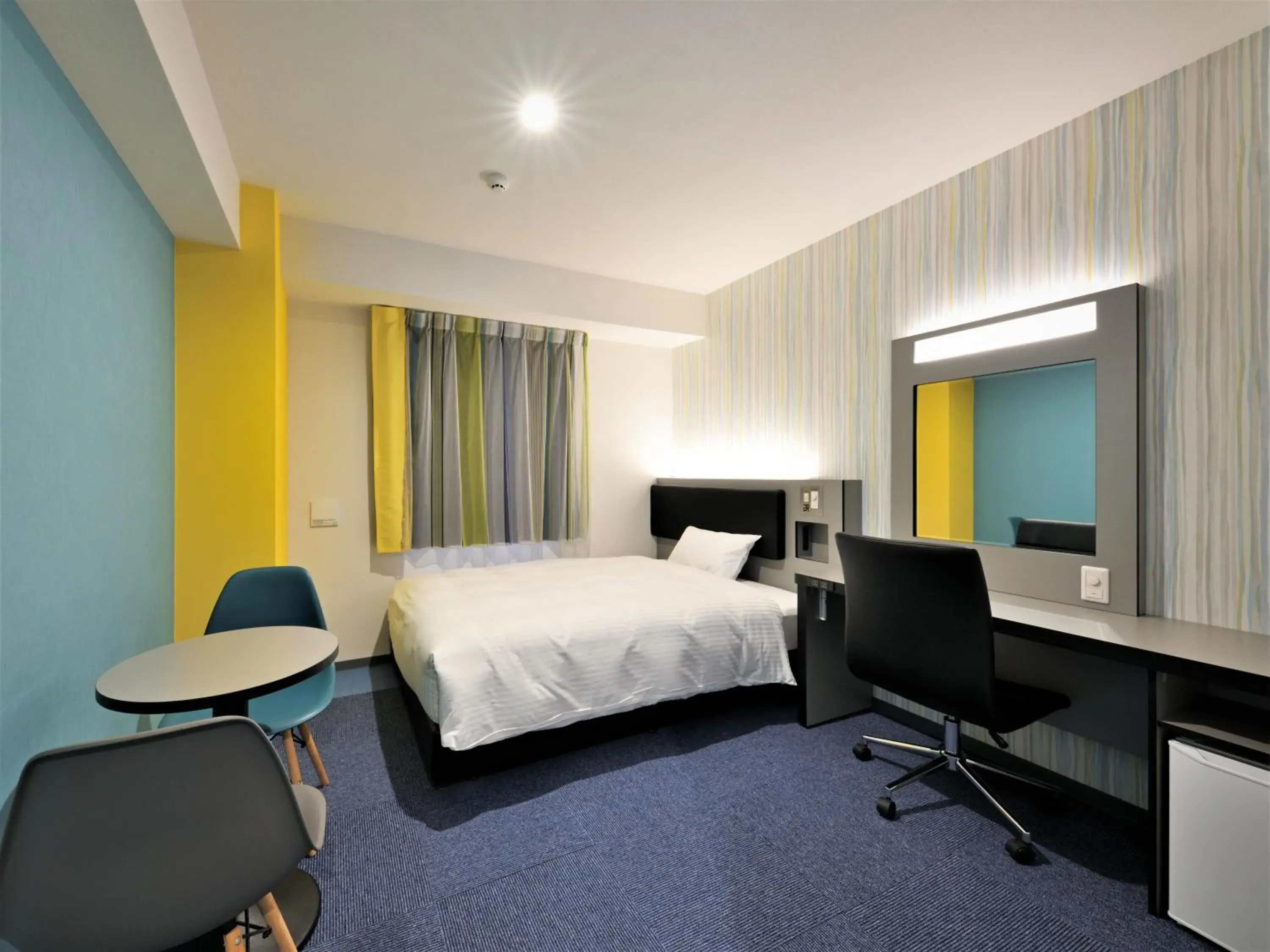 Double Room - single occupancy - Smoking in Green Rich Hotel Okinawa Nago (Artificial hot spring Futamata Yunohana) Double Room - single occupancy - Smoking in Green Rich Hotel Okinawa Nago (Artificial hot spring Futamata Yunohana)