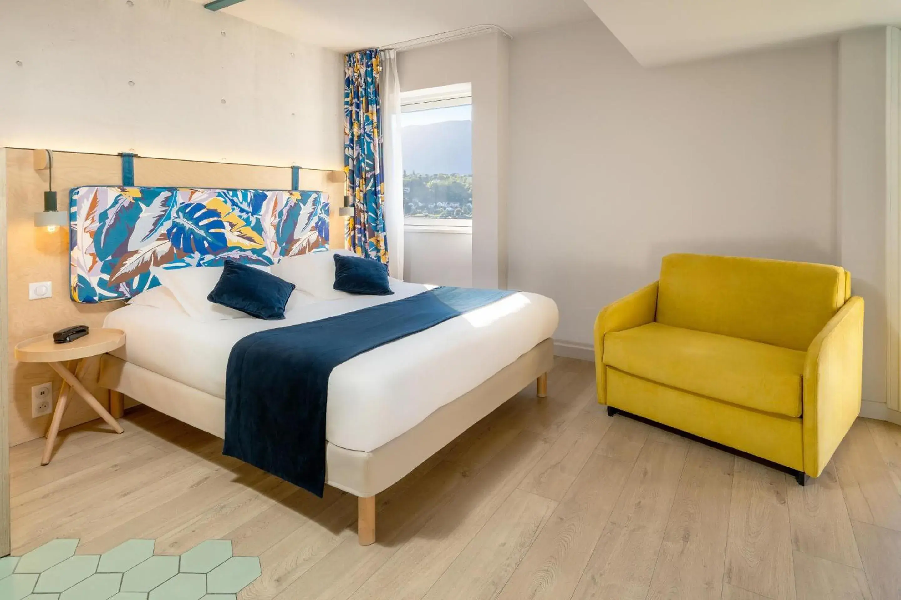 Bedroom, Bed in Urban Hotel & Spa Aix-les-Bains - BW Signature Collection Bedroom, Bed in Urban Hotel & Spa Aix-les-Bains - BW Signature Collection