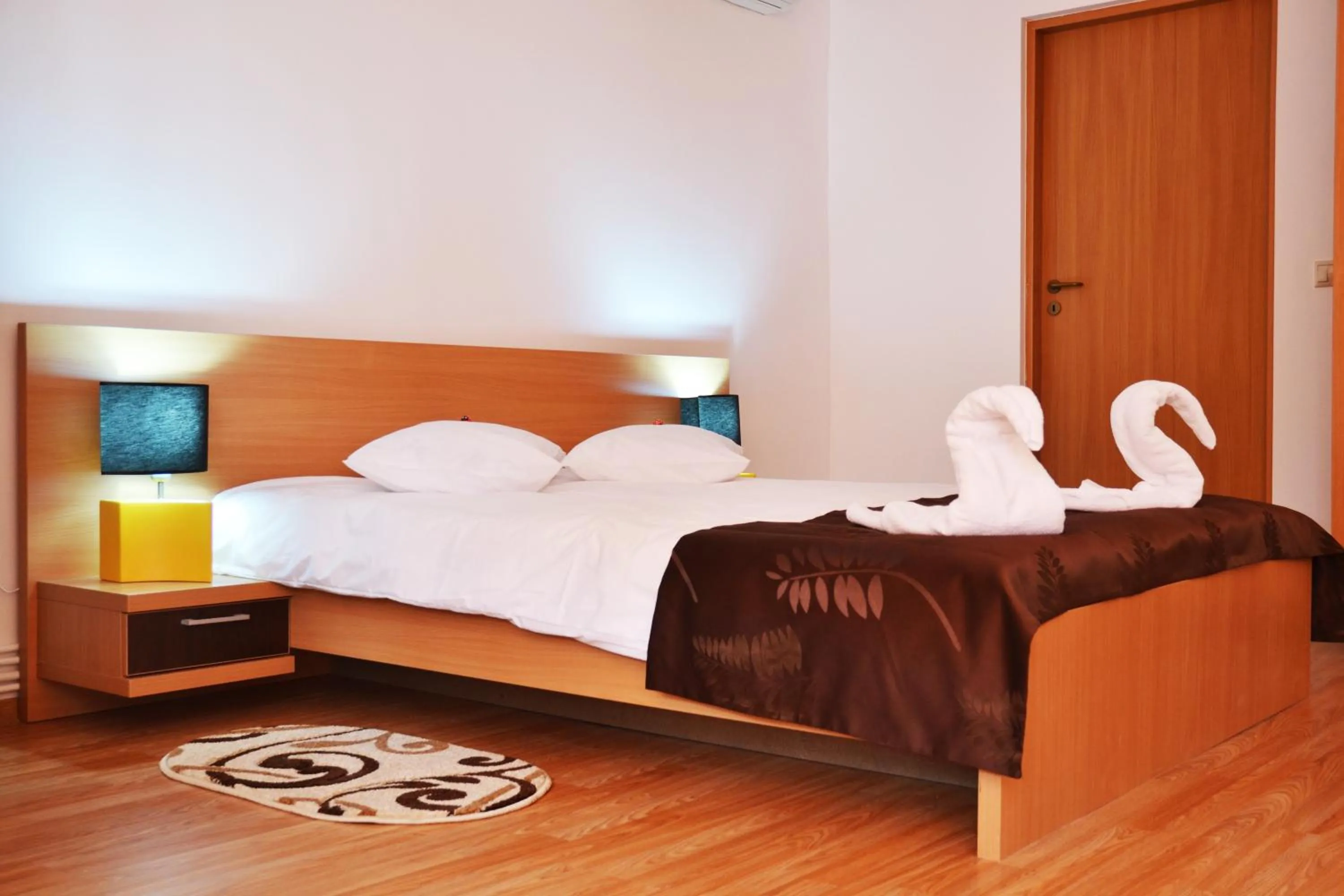 Bedroom, Bed in ApartHotel Zorilor