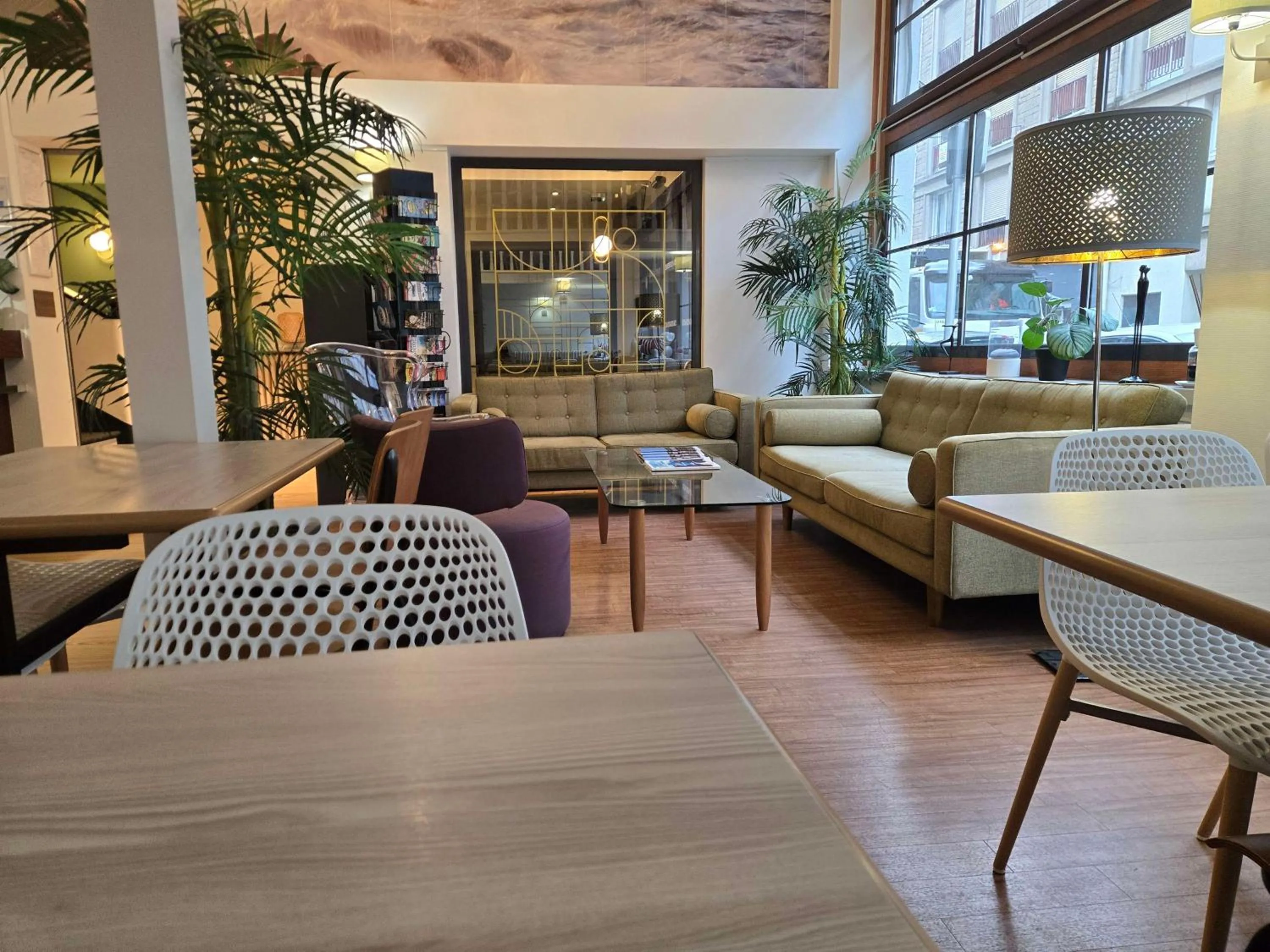 Lobby or reception in Sure Hotel By Best Western Lorient Centre