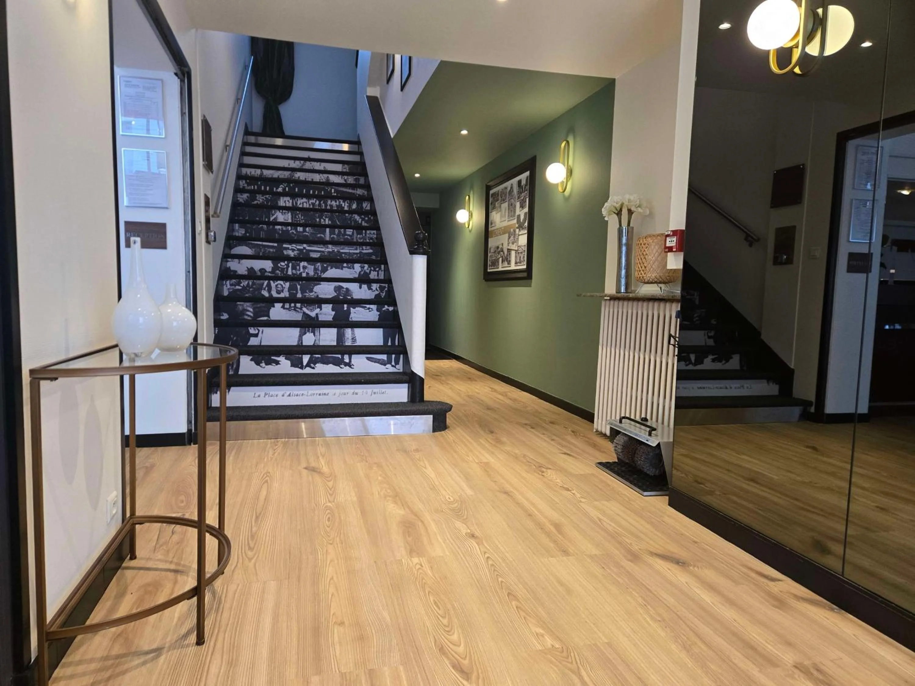 Lobby or reception in Sure Hotel By Best Western Lorient Centre