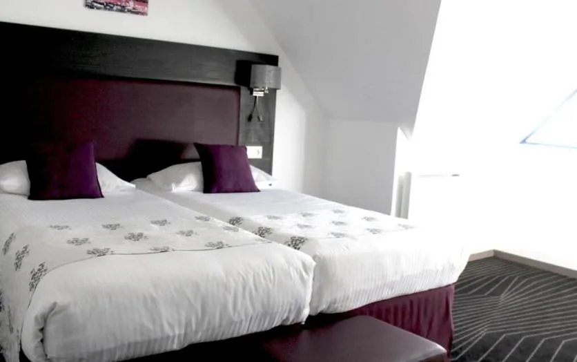 Bed in The Originals City Hôtel, Aéroport Beauvais