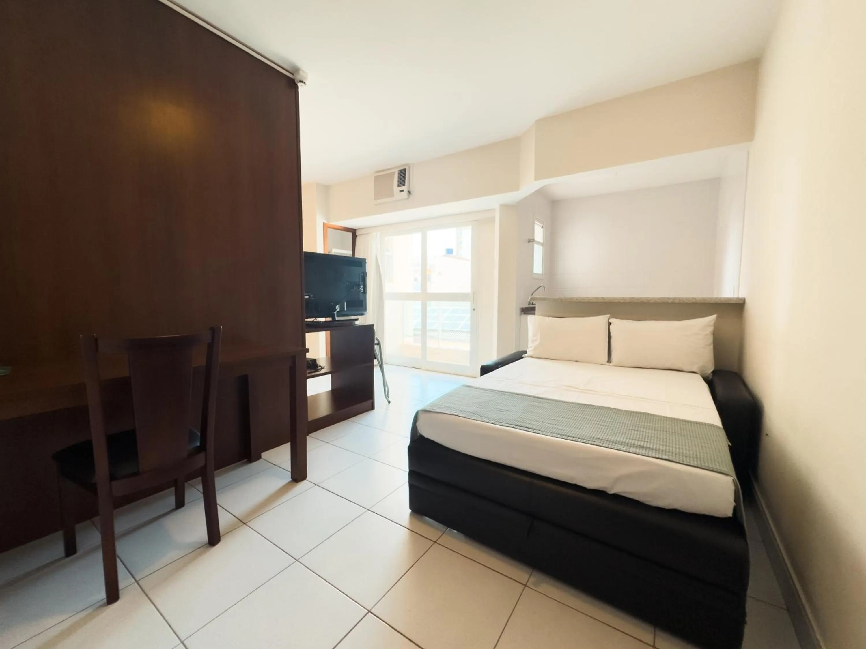 TV and multimedia, Bed in Hotel Cianorte Diamond