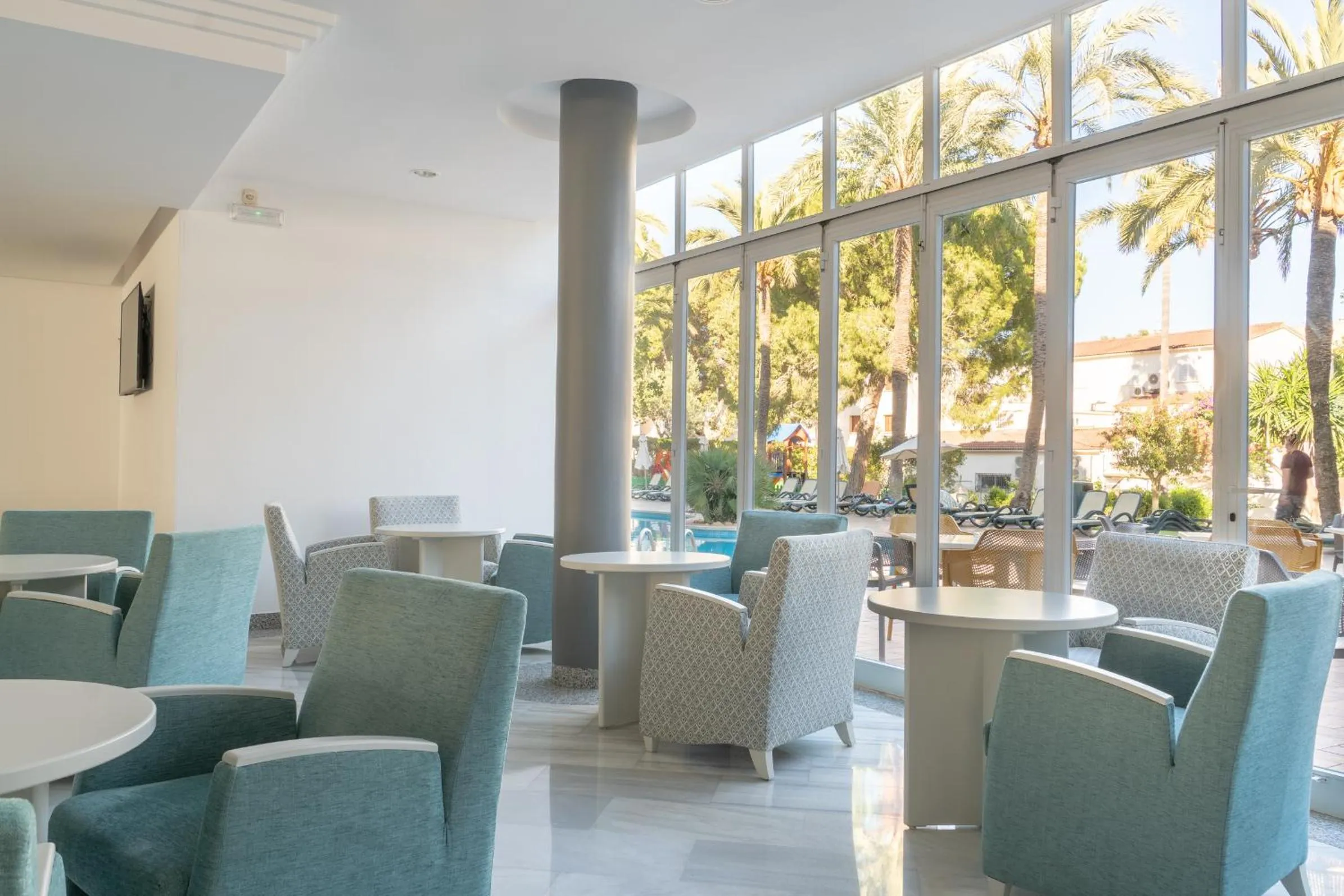 Lounge or bar in Tropicana Hotel