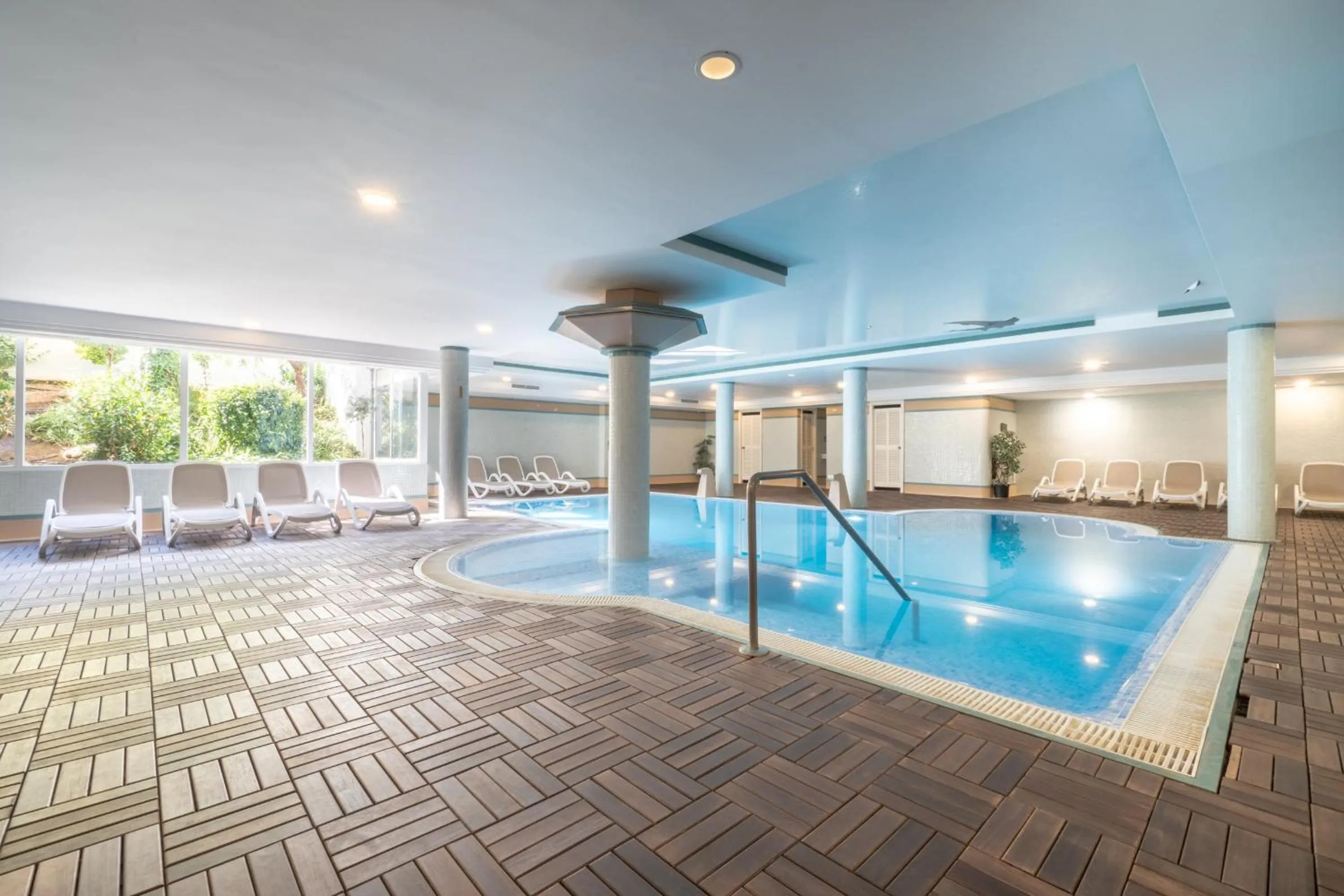 Swimming pool in Tropicana Hotel