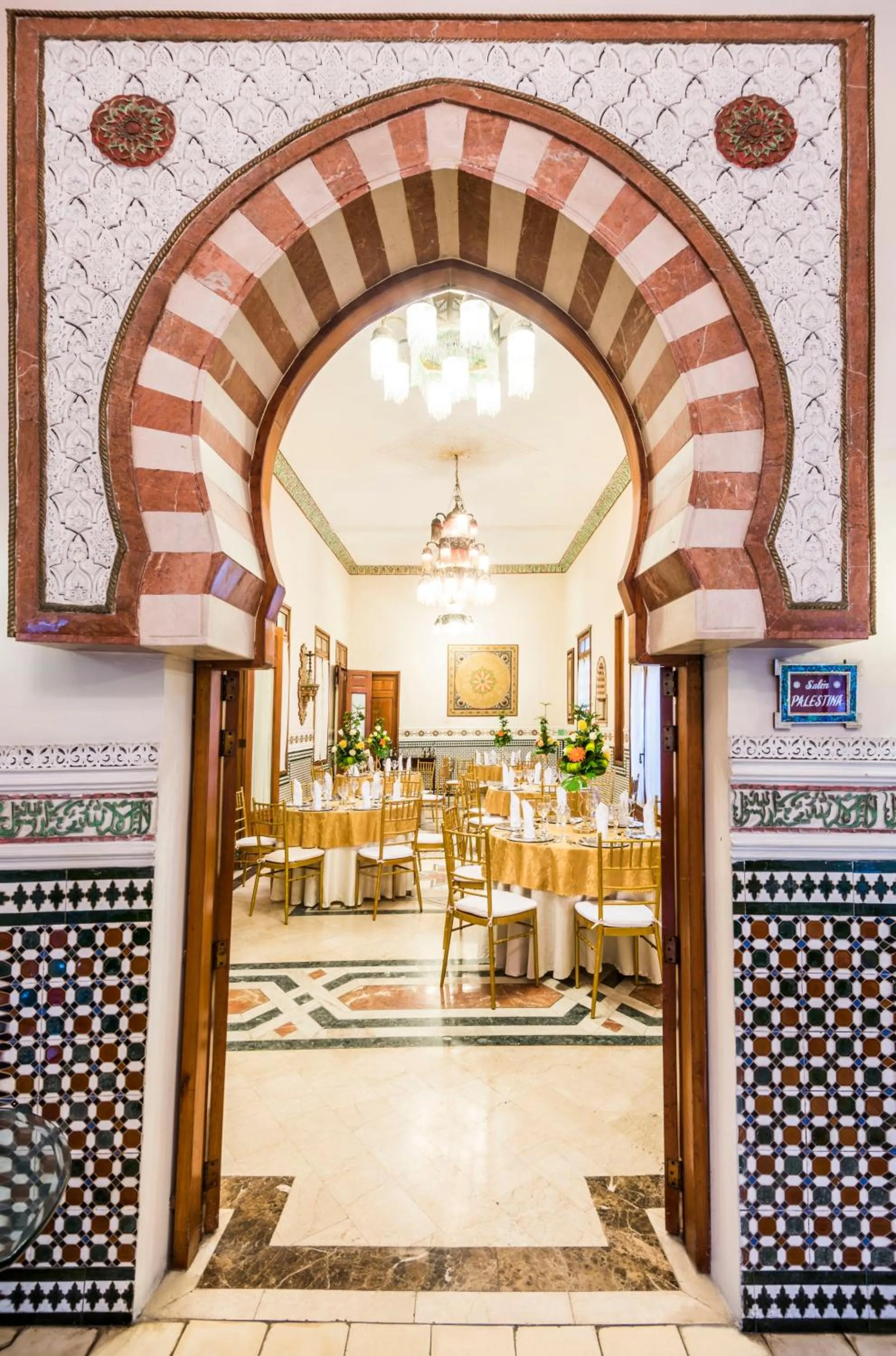 Facade/entrance in Hotel Majestic